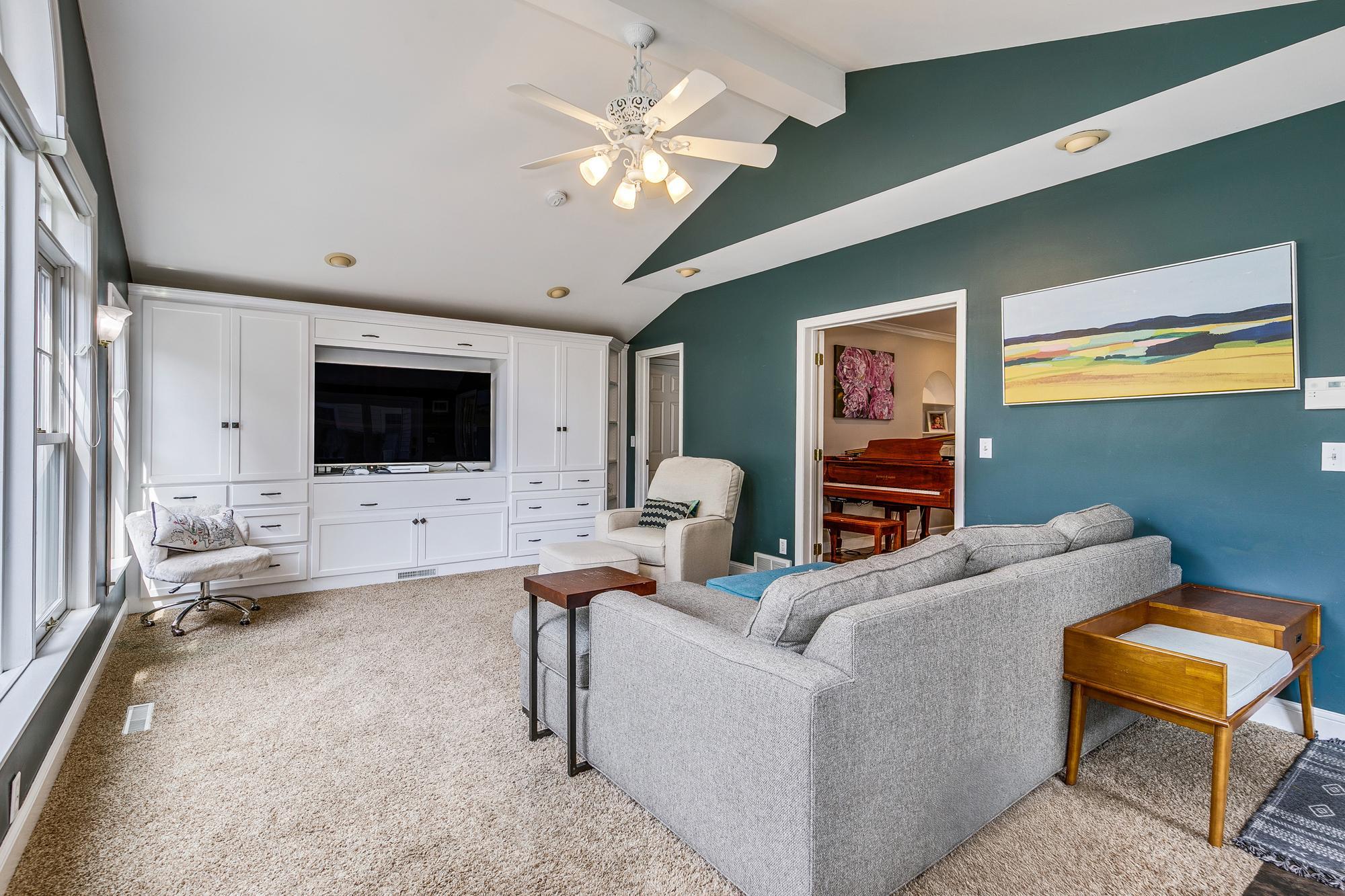 View of Residential at 4354 Browndale Avenue, Saint Louis Park MN 55424, Saint Louis Park (22 of 51) - Mike Wilen | Minnesota Team Real Estate