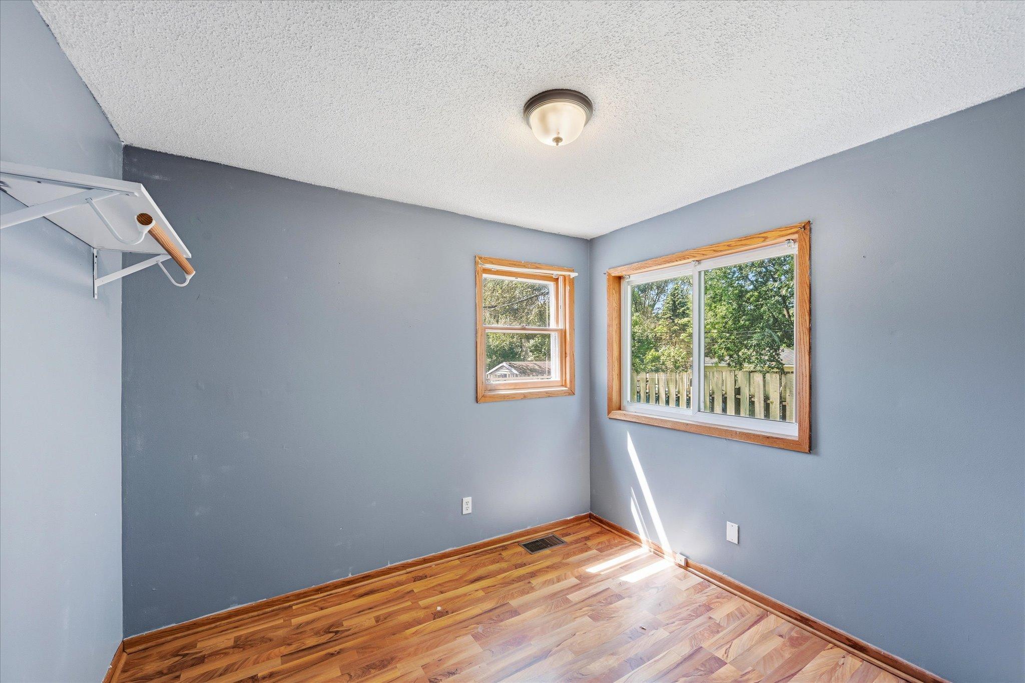 View of Residential at 570 Ironton Street, Fridley MN 55432, Fridley (10 of 21) - Mike Wilen | Minnesota Team Real Estate
