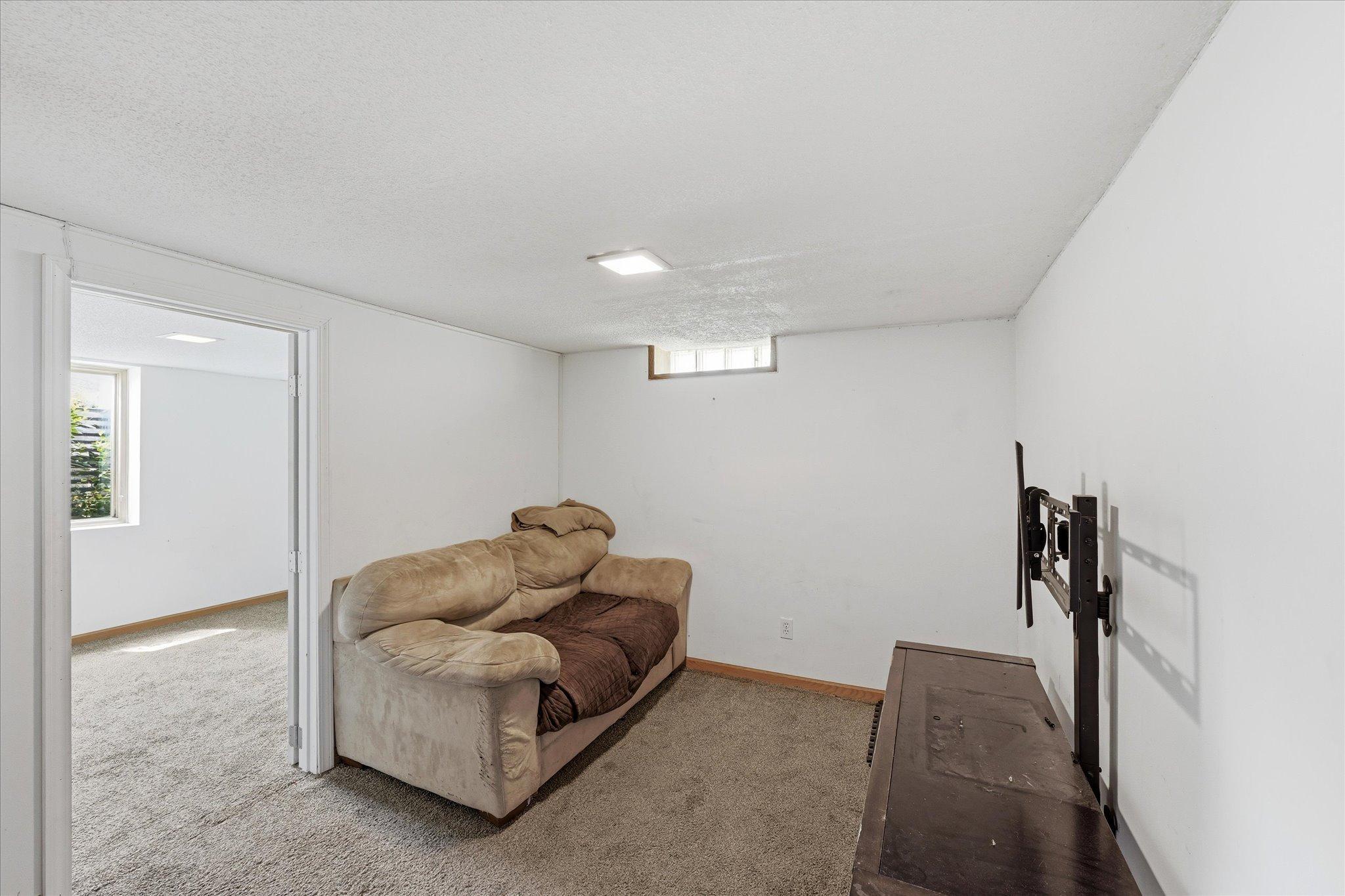 View of Residential at 570 Ironton Street, Fridley MN 55432, Fridley (11 of 21) - Mike Wilen | Minnesota Team Real Estate