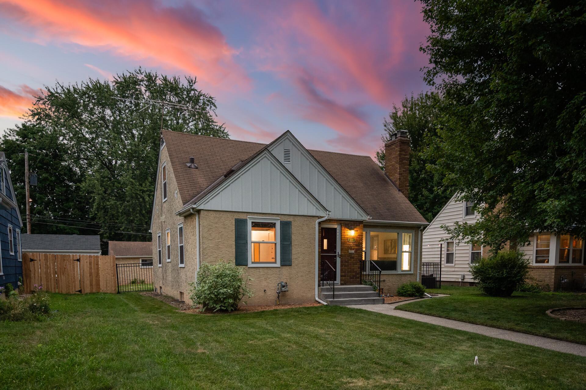 View of Residential at 5721 15th Avenue, Minneapolis MN 55417, Minneapolis (28 of 31) - Mike Wilen | Minnesota Team Real Estate