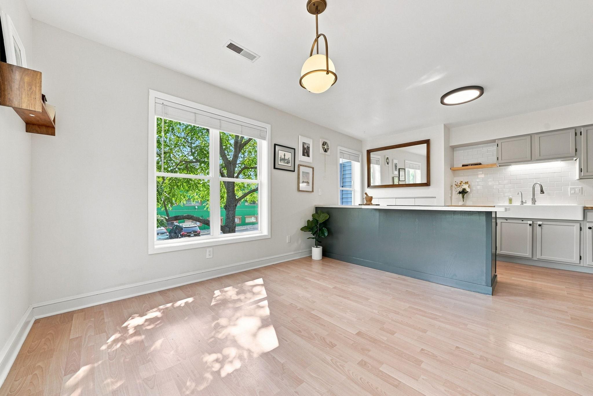 View of Residential at 1911 5th Street, Minneapolis MN 55454, Minneapolis (8 of 37) - Mike Wilen | Minnesota Team Real Estate