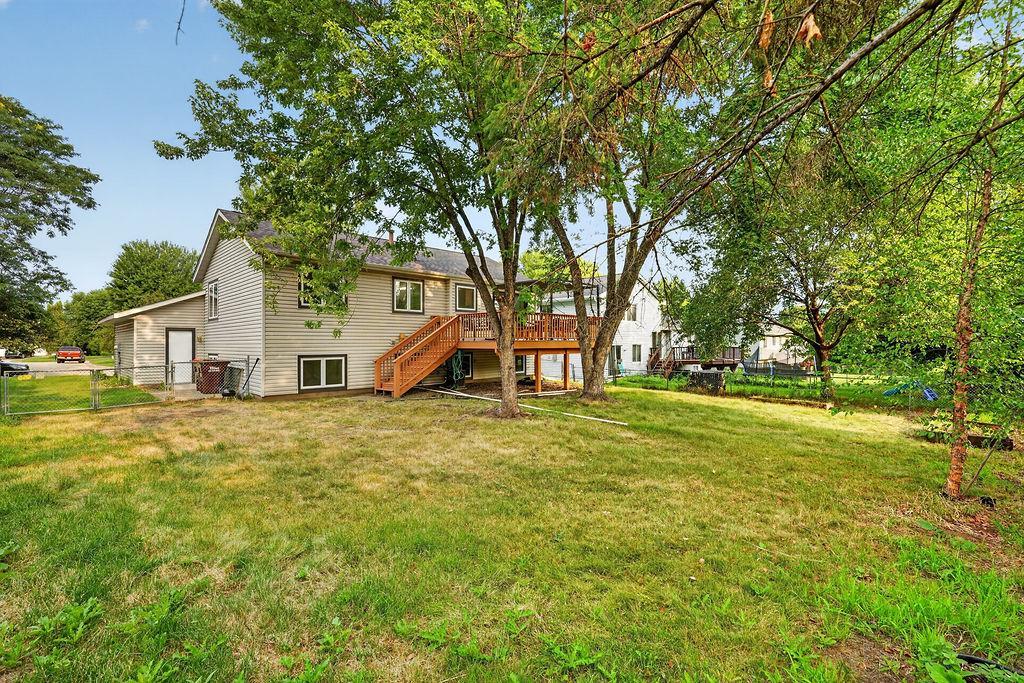 View of Residential at 2635 Hydram Avenue, Oakdale MN 55128, Oakdale (38 of 43) - Mike Wilen | Minnesota Team Real Estate