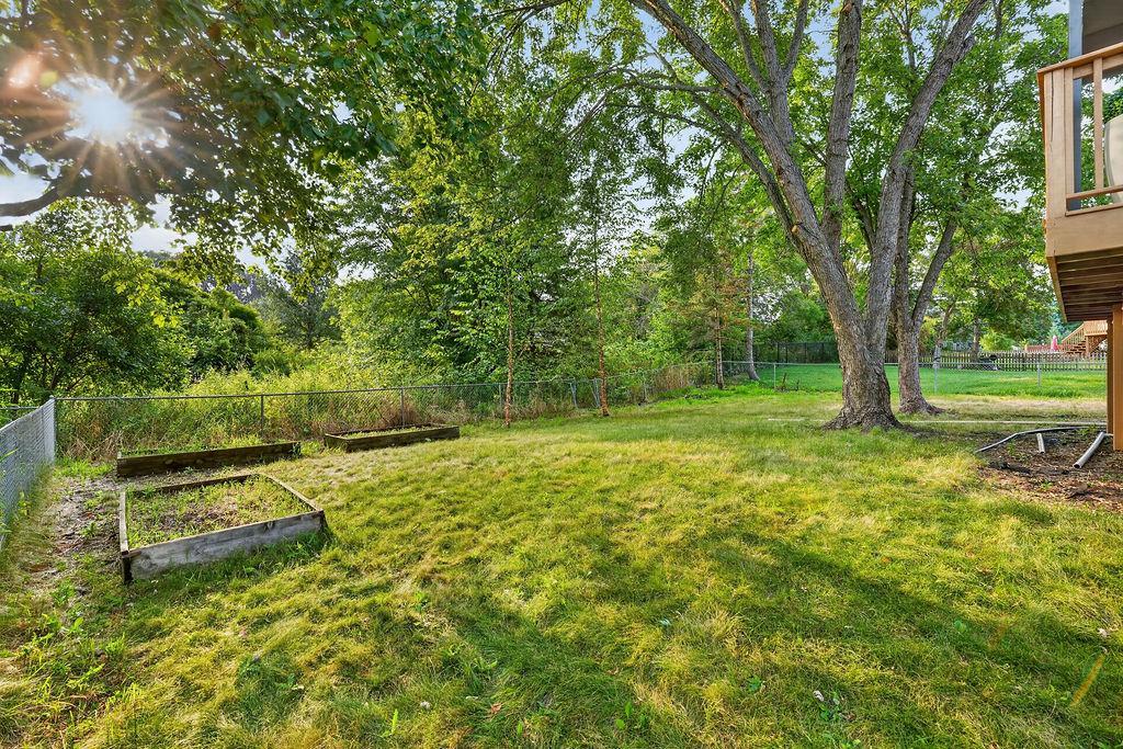 View of Residential at 2635 Hydram Avenue, Oakdale MN 55128, Oakdale (36 of 43) - Mike Wilen | Minnesota Team Real Estate