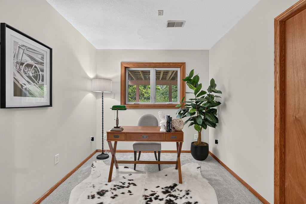 View of Residential at 2635 Hydram Avenue, Oakdale MN 55128, Oakdale (31 of 43) - Mike Wilen | Minnesota Team Real Estate
