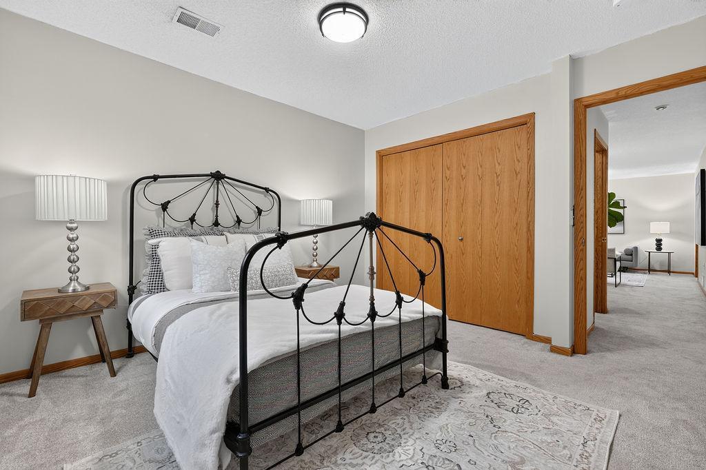 View of Residential at 2635 Hydram Avenue, Oakdale MN 55128, Oakdale (27 of 43) - Mike Wilen | Minnesota Team Real Estate