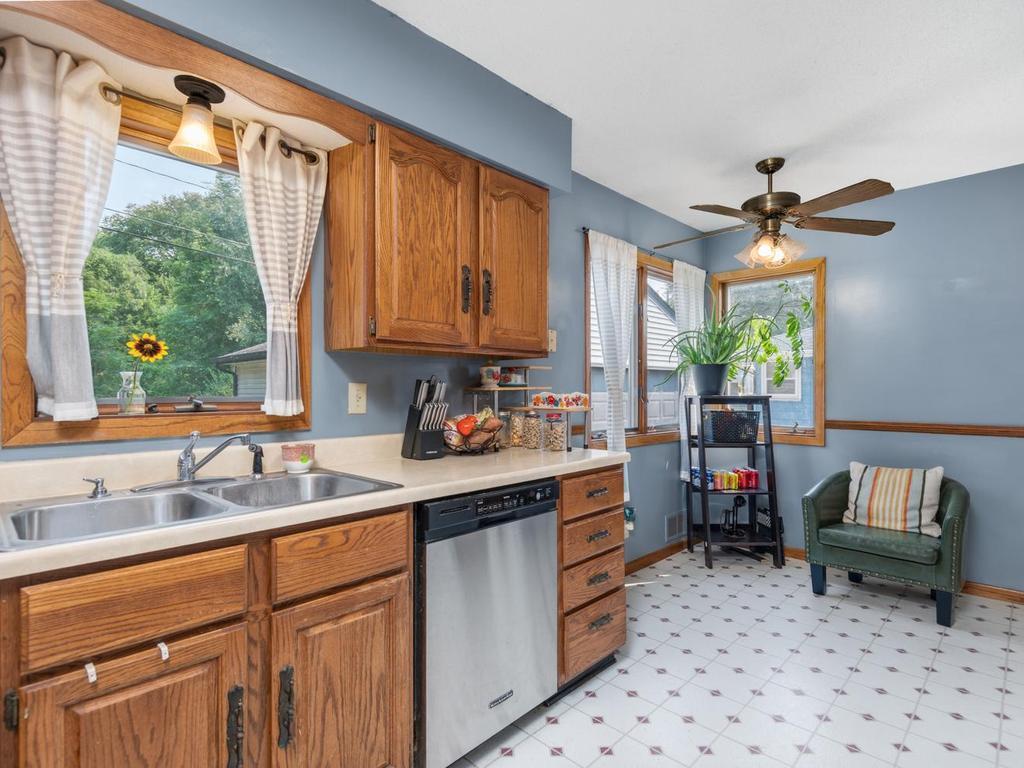 View of Residential at 6828 51st Place, Crystal MN 55428, Crystal (7 of 24) - Mike Wilen | Minnesota Team Real Estate