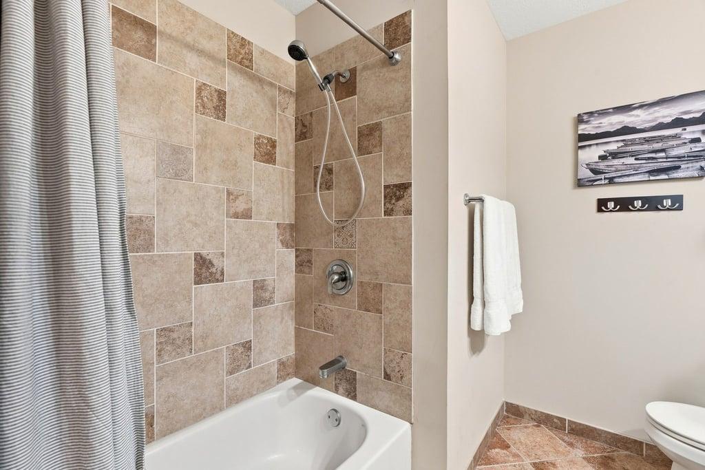 View of Residential at 970 Pontiac Lane, Chanhassen MN 55317, Chanhassen (10 of 25) - Mike Wilen | Minnesota Team Real Estate