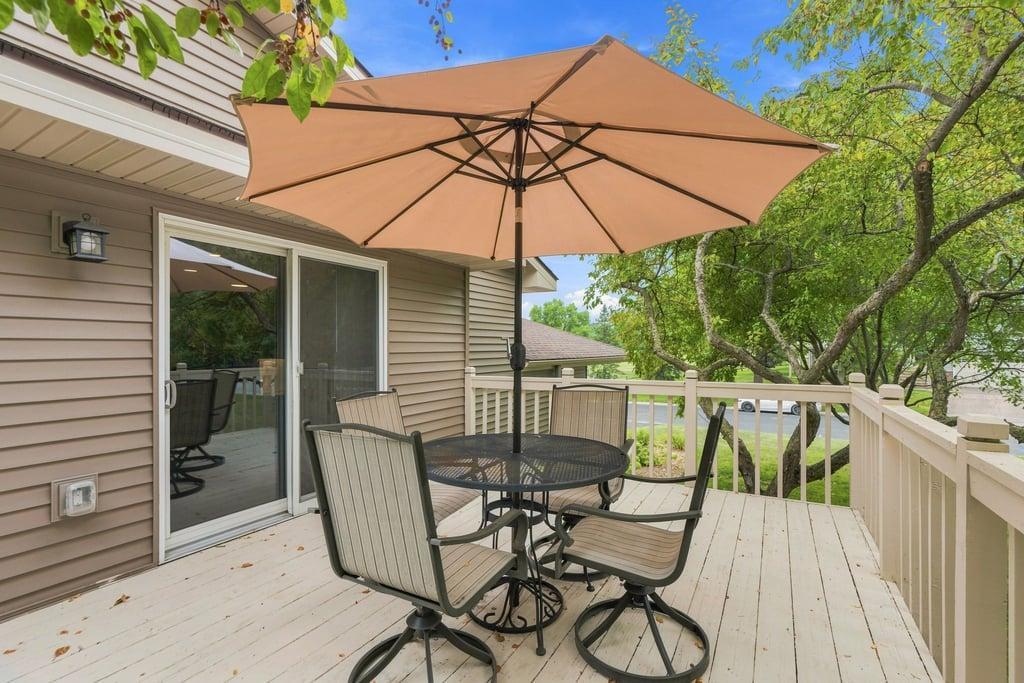 View of Residential at 970 Pontiac Lane, Chanhassen MN 55317, Chanhassen (22 of 25) - Mike Wilen | Minnesota Team Real Estate
