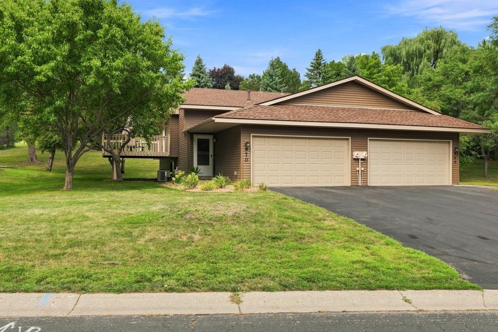 View of Residential at 970 Pontiac Lane, Chanhassen MN 55317, Chanhassen (24 of 25) - Mike Wilen | Minnesota Team Real Estate