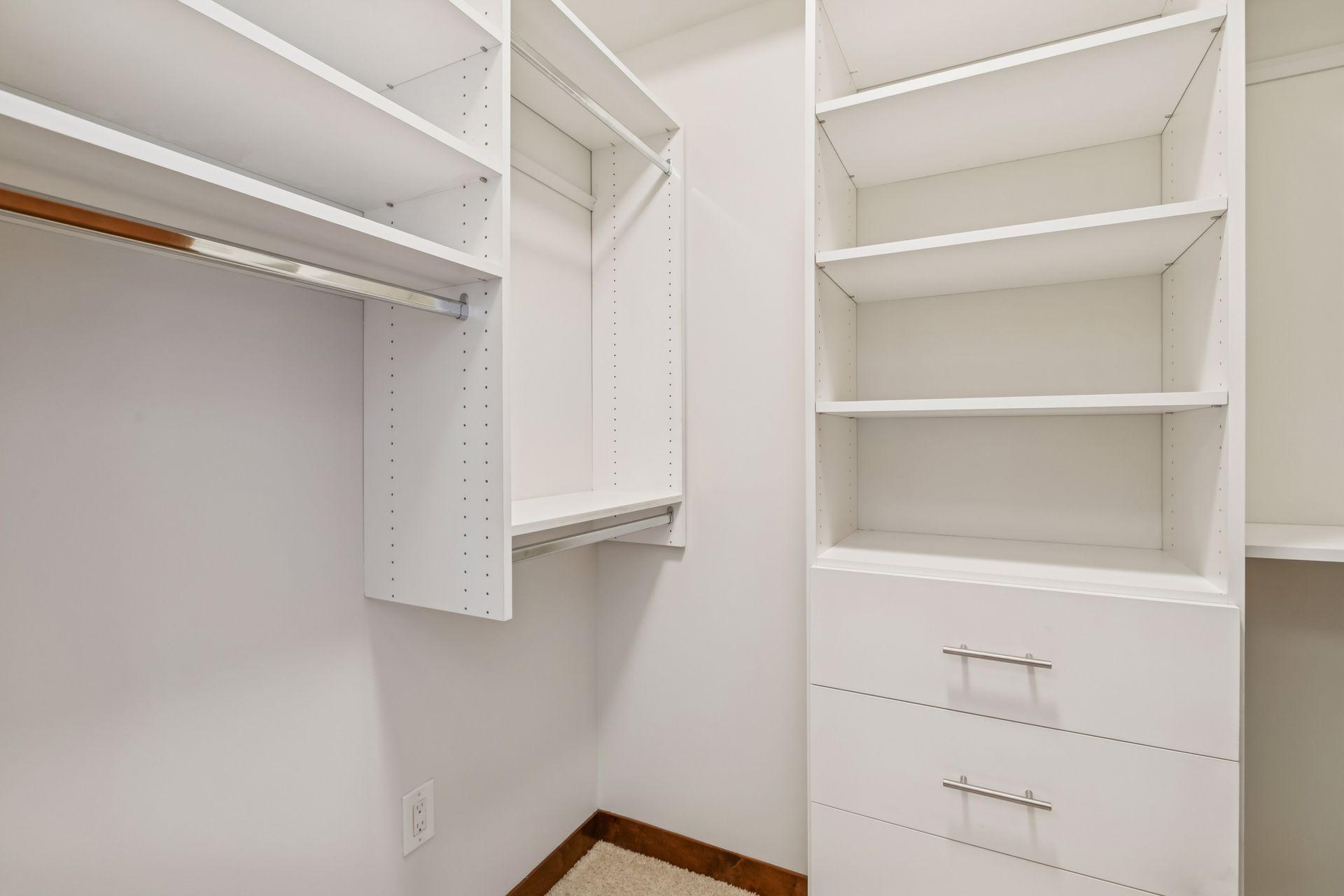 View of Residential at 317 Groveland Avenue #116, Minneapolis MN 55403, Minneapolis (21 of 43) - Mike Wilen | Minnesota Team Real Estate