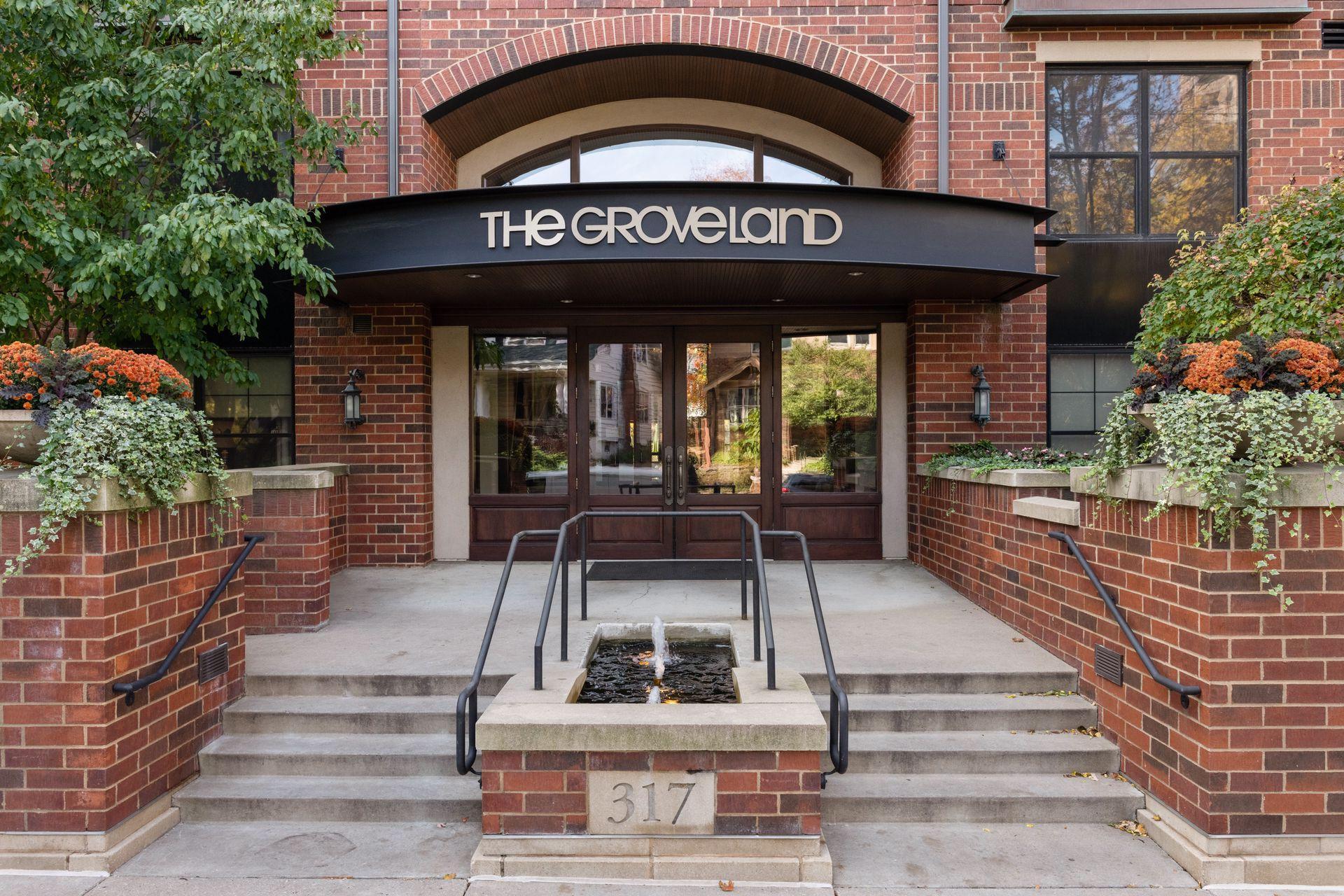 View of Residential at 317 Groveland Avenue #116, Minneapolis MN 55403, Minneapolis (31 of 43) - Mike Wilen | Minnesota Team Real Estate