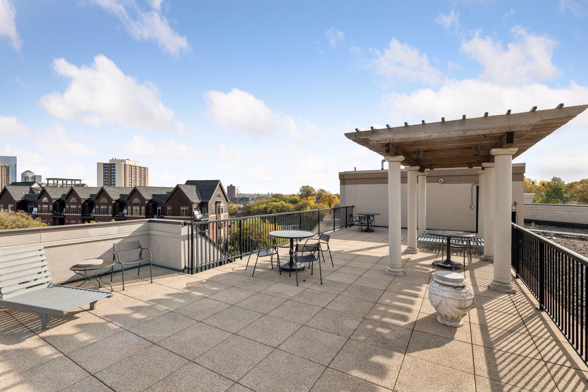 View of Residential at 317 Groveland Avenue #116, Minneapolis MN 55403, Minneapolis (38 of 43) - Mike Wilen | Minnesota Team Real Estate