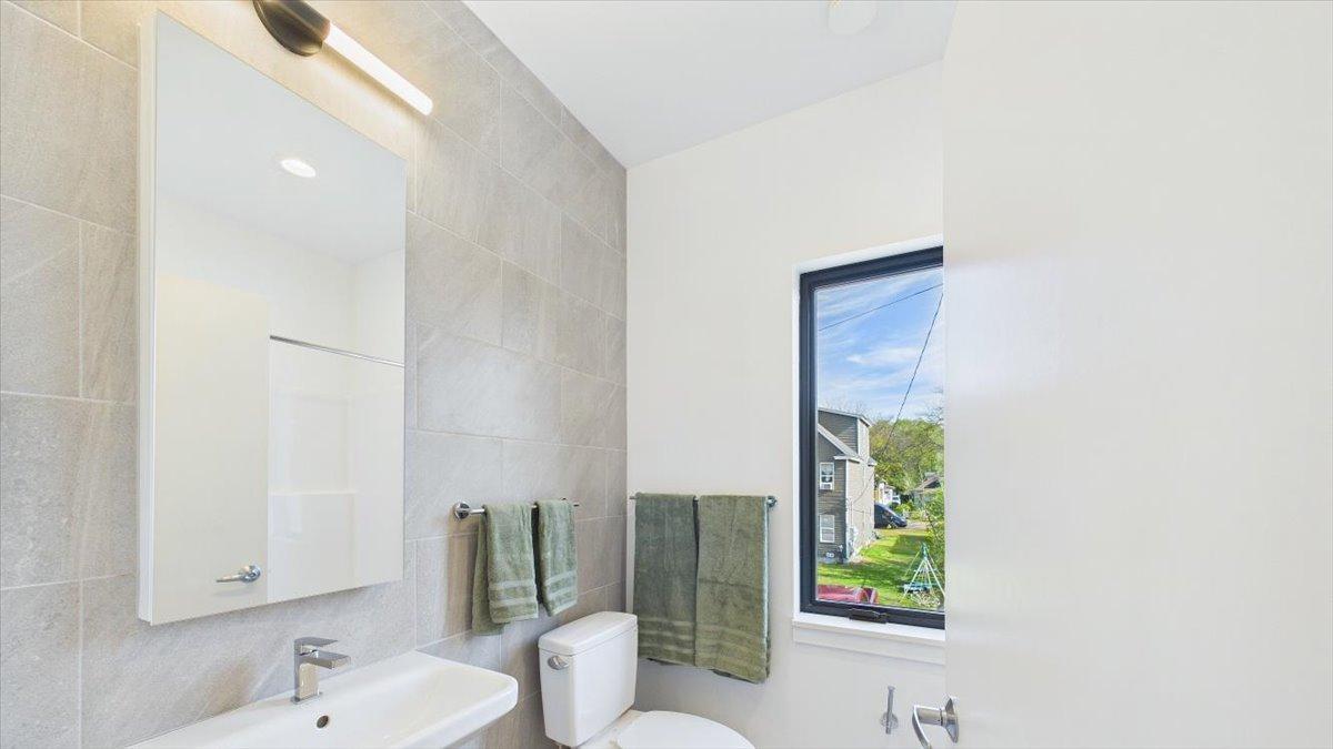 View of Residential at 2833 14th Avenue #110, Minneapolis MN 55407, Minneapolis (24 of 27) - Mike Wilen | Minnesota Team Real Estate