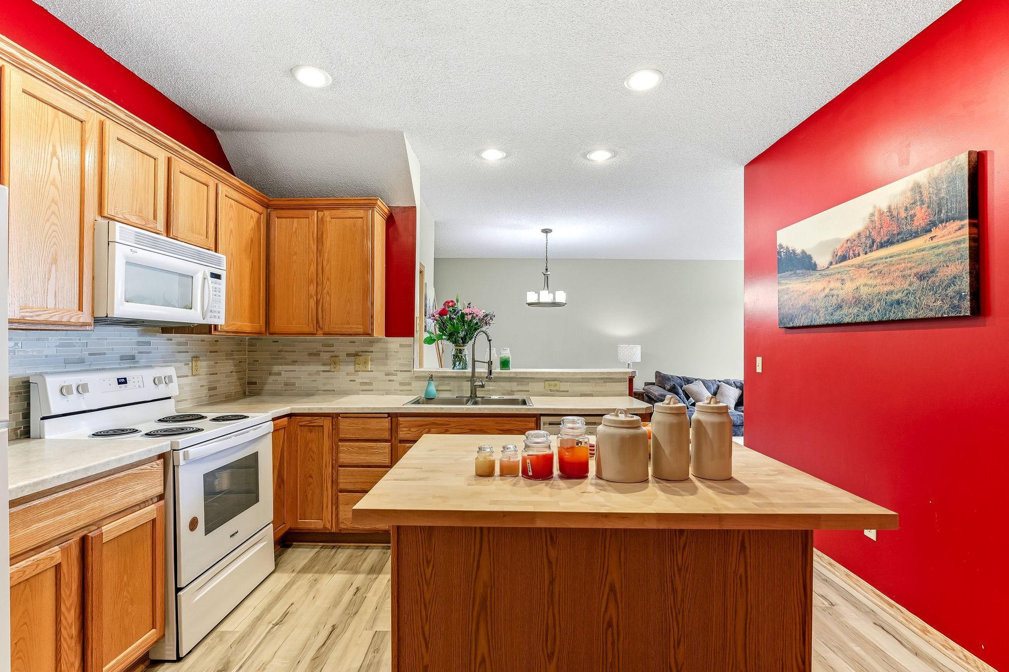 View of Residential at 11845 85th Place, Maple Grove MN 55369, Maple Grove (15 of 40) - Mike Wilen | Minnesota Team Real Estate