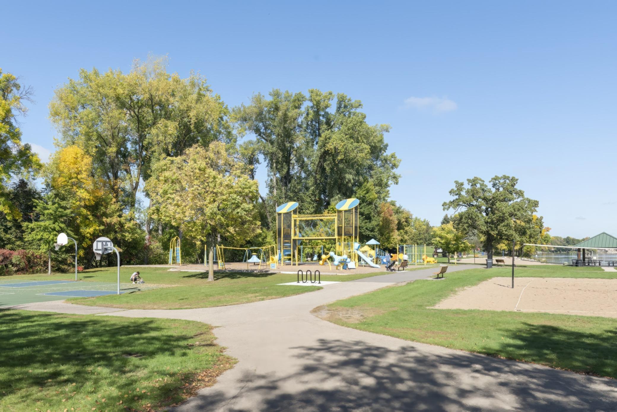 View of Residential at 9900 41st Avenue, Plymouth MN 55441, Plymouth (41 of 48) - Mike Wilen | Minnesota Team Real Estate
