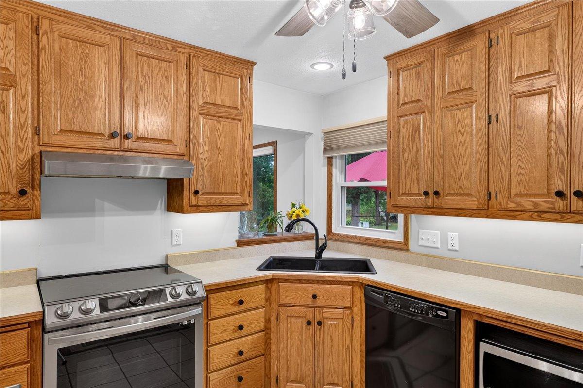 View of Residential at 944 11th Avenue, Forest Lake MN 55025, Forest Lake (19 of 47) - Mike Wilen | Minnesota Team Real Estate