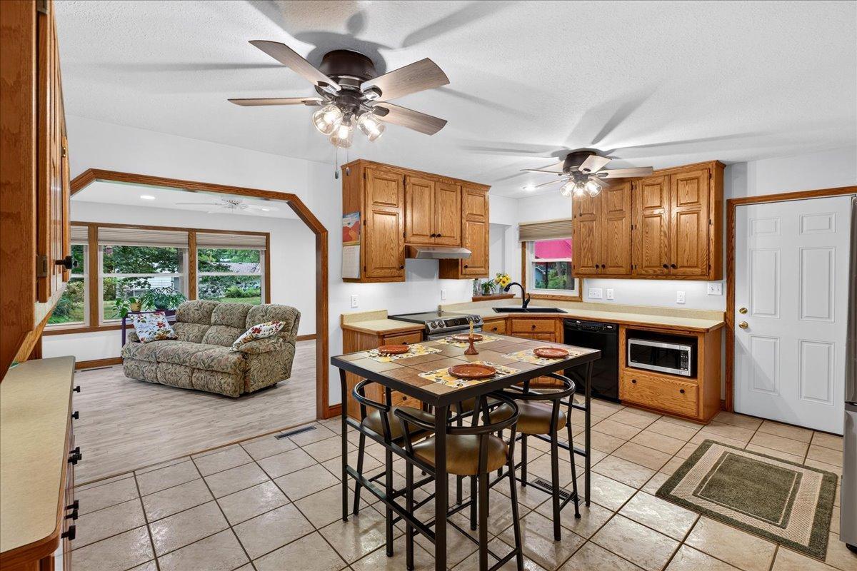 View of Residential at 944 11th Avenue, Forest Lake MN 55025, Forest Lake (17 of 47) - Mike Wilen | Minnesota Team Real Estate