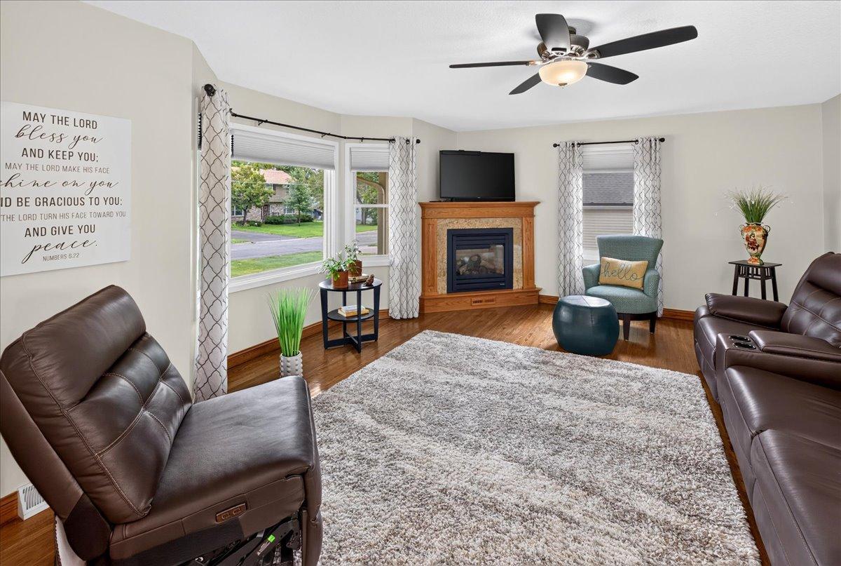 View of Residential at 944 11th Avenue, Forest Lake MN 55025, Forest Lake (10 of 47) - Mike Wilen | Minnesota Team Real Estate