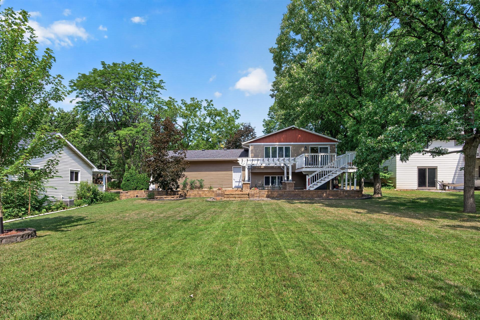 View of Residential at 2048 17th Avenue, North Saint Paul MN 55109, North Saint Paul (16 of 22) - Mike Wilen | Minnesota Team Real Estate