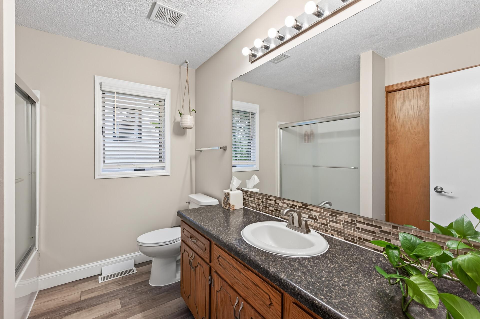View of Residential at 2048 17th Avenue, North Saint Paul MN 55109, North Saint Paul (12 of 22) - Mike Wilen | Minnesota Team Real Estate