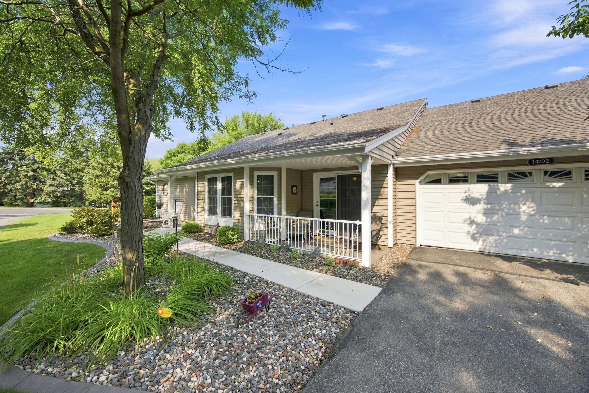 View of Residential at 14702 Oak Run Lane, Burnsville MN 55306, Burnsville (23 of 25) - Mike Wilen | Minnesota Team Real Estate