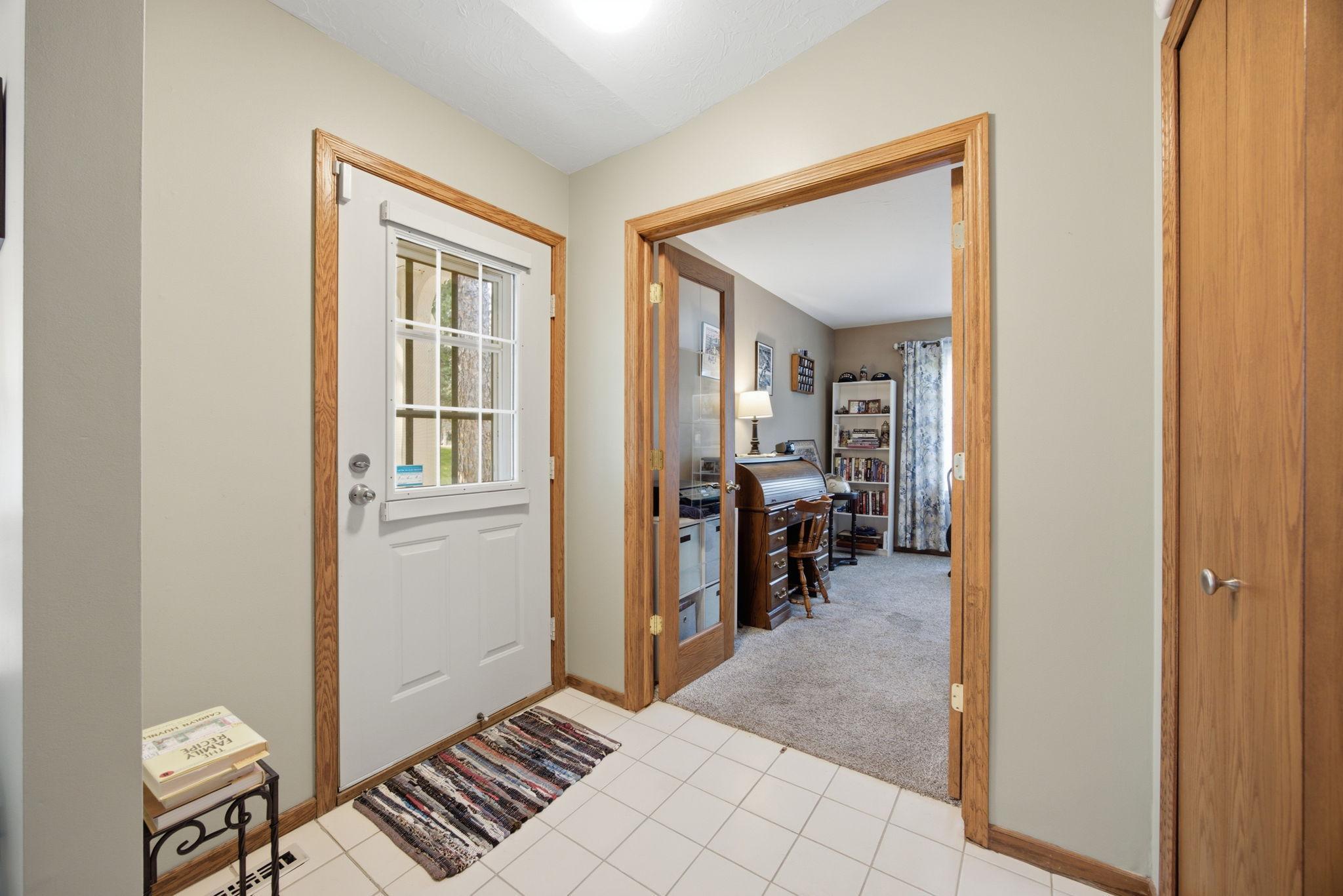 View of Residential at 14702 Oak Run Lane, Burnsville MN 55306, Burnsville (20 of 25) - Mike Wilen | Minnesota Team Real Estate