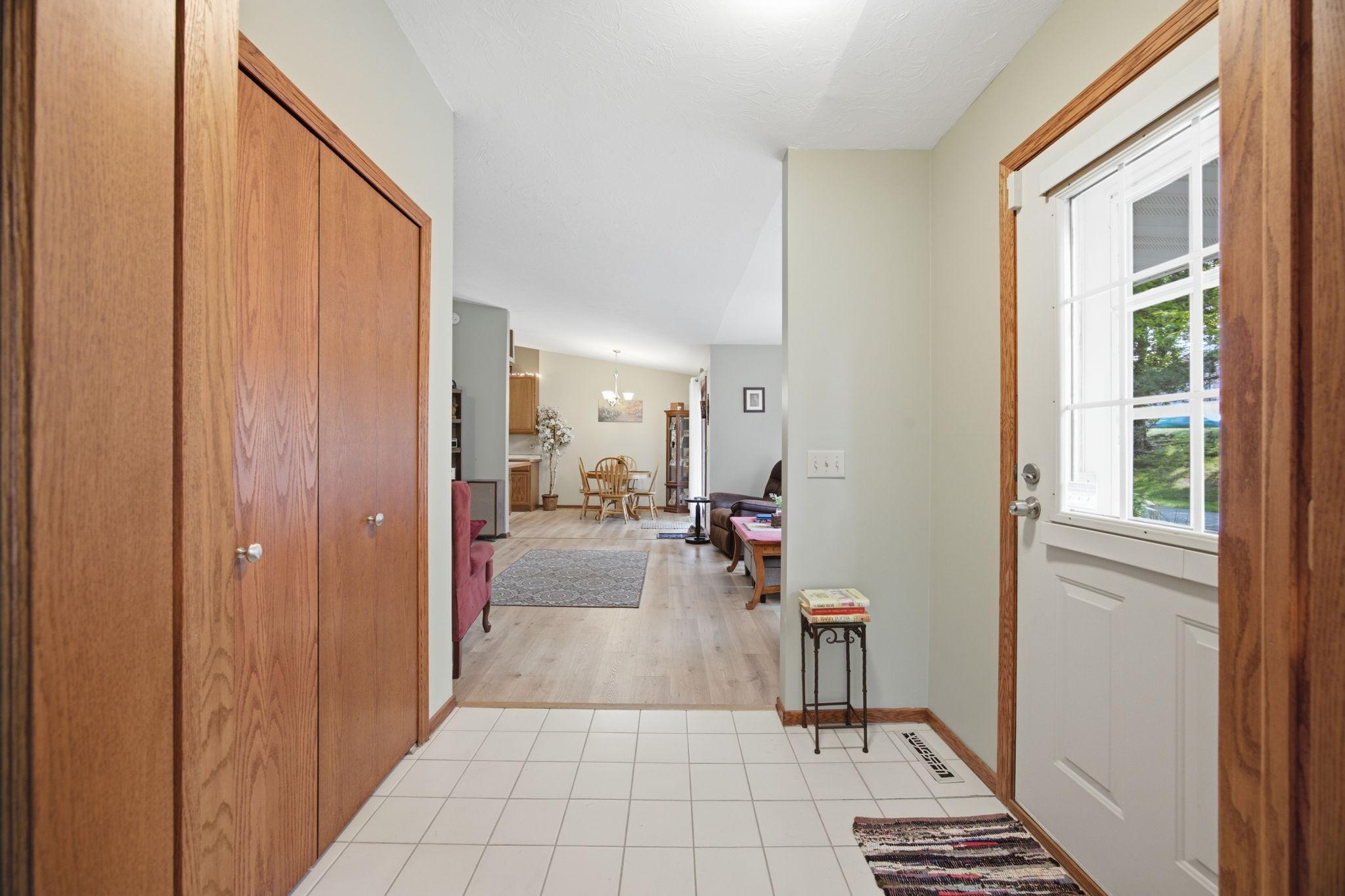View of Residential at 14702 Oak Run Lane, Burnsville MN 55306, Burnsville (19 of 25) - Mike Wilen | Minnesota Team Real Estate