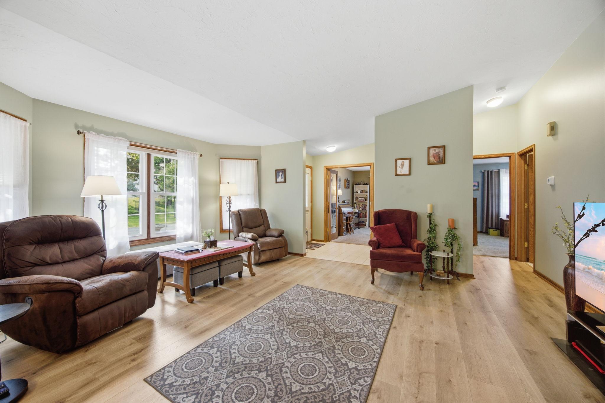 View of Residential at 14702 Oak Run Lane, Burnsville MN 55306, Burnsville (5 of 25) - Mike Wilen | Minnesota Team Real Estate