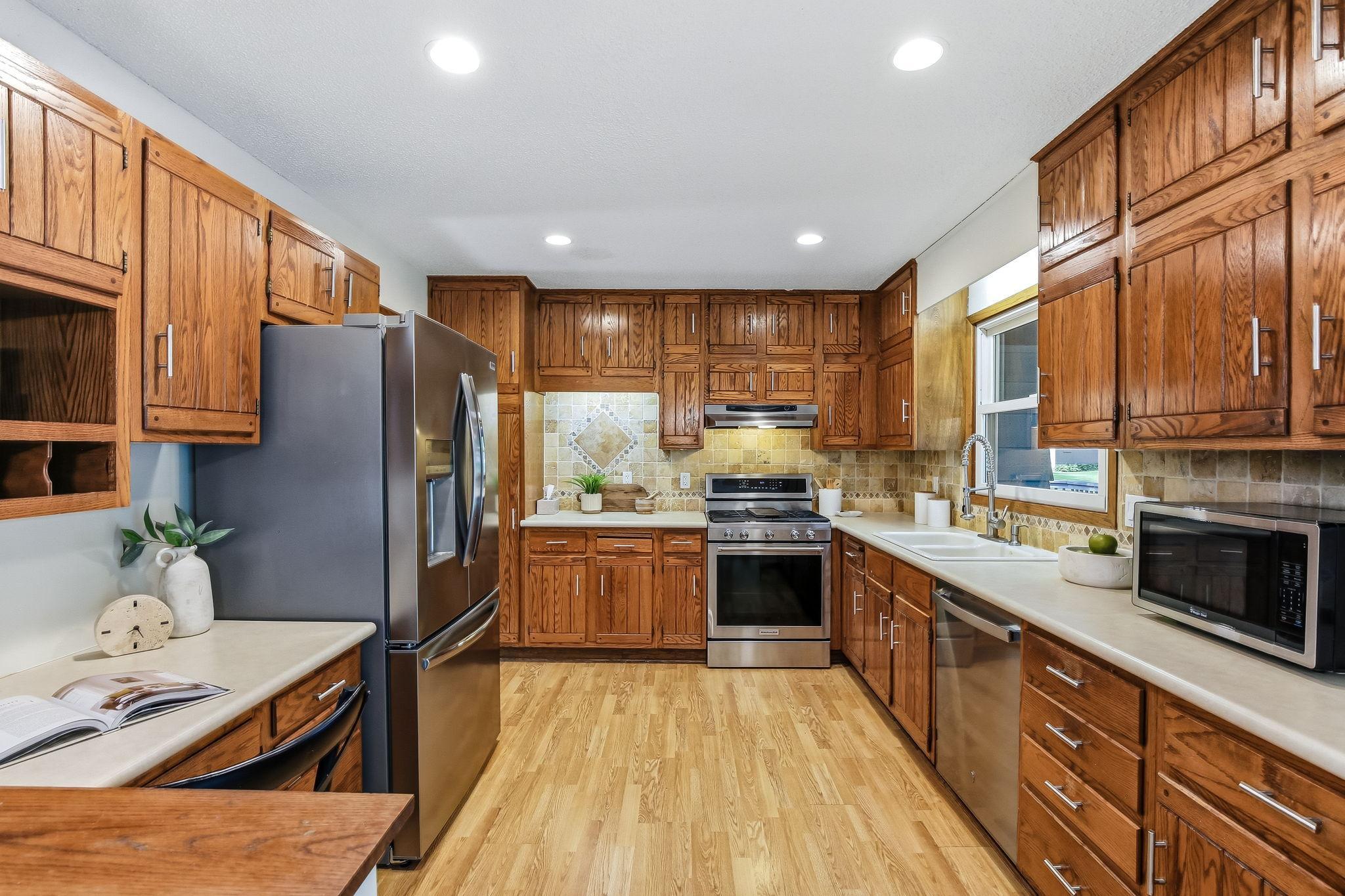 View of Residential at 6108 Whited Avenue, Minnetonka MN 55345, Minnetonka (15 of 48) - Mike Wilen | Minnesota Team Real Estate