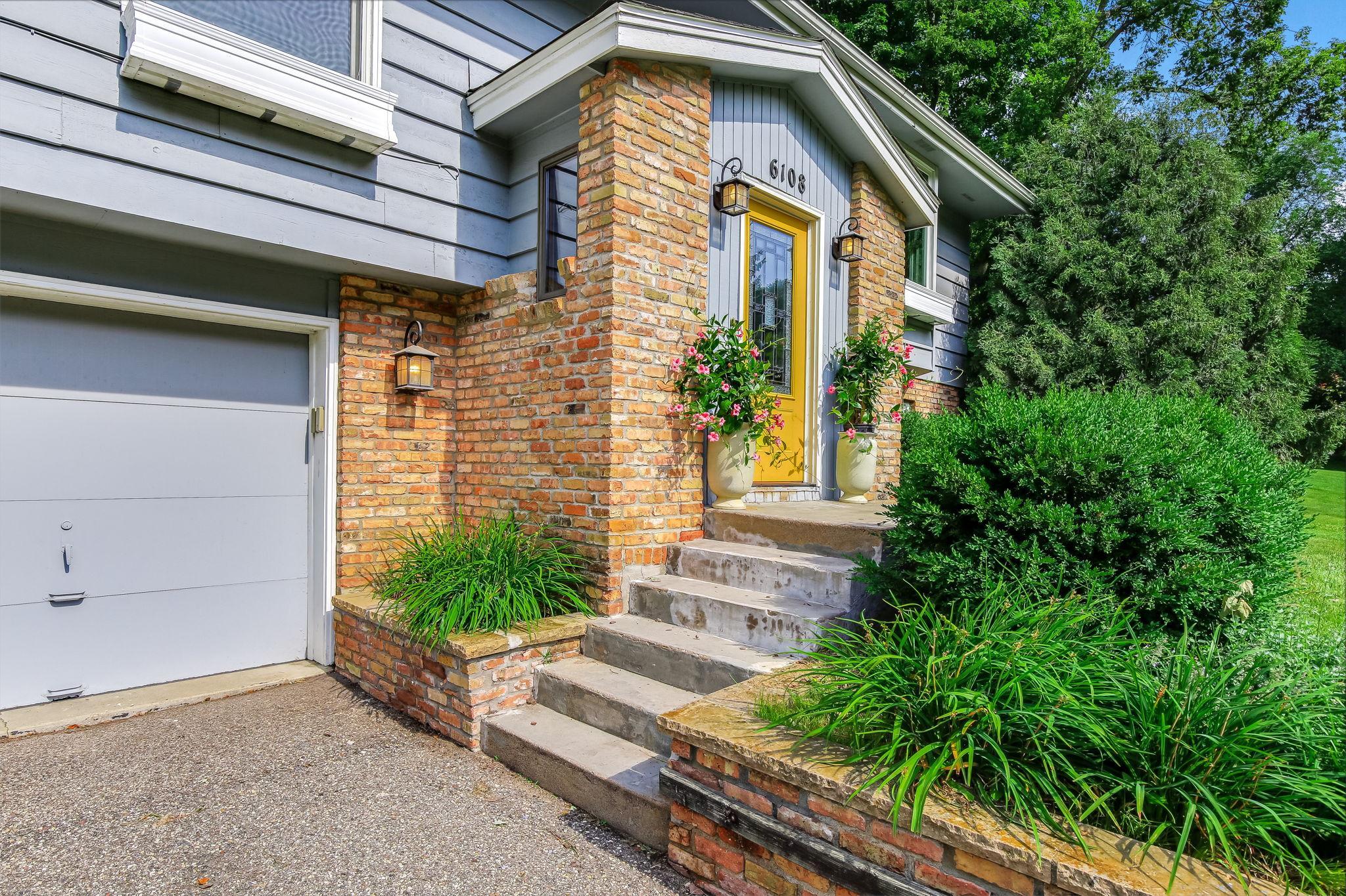 View of Residential at 6108 Whited Avenue, Minnetonka MN 55345, Minnetonka (4 of 48) - Mike Wilen | Minnesota Team Real Estate