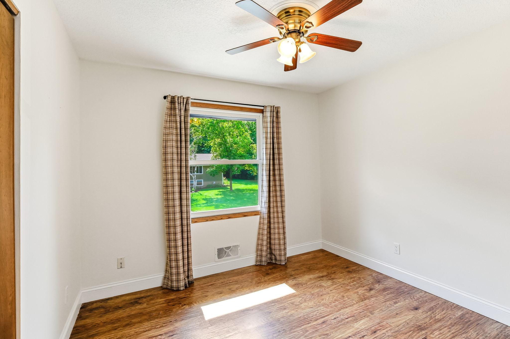 View of Residential at 6108 Whited Avenue, Minnetonka MN 55345, Minnetonka (19 of 48) - Mike Wilen | Minnesota Team Real Estate