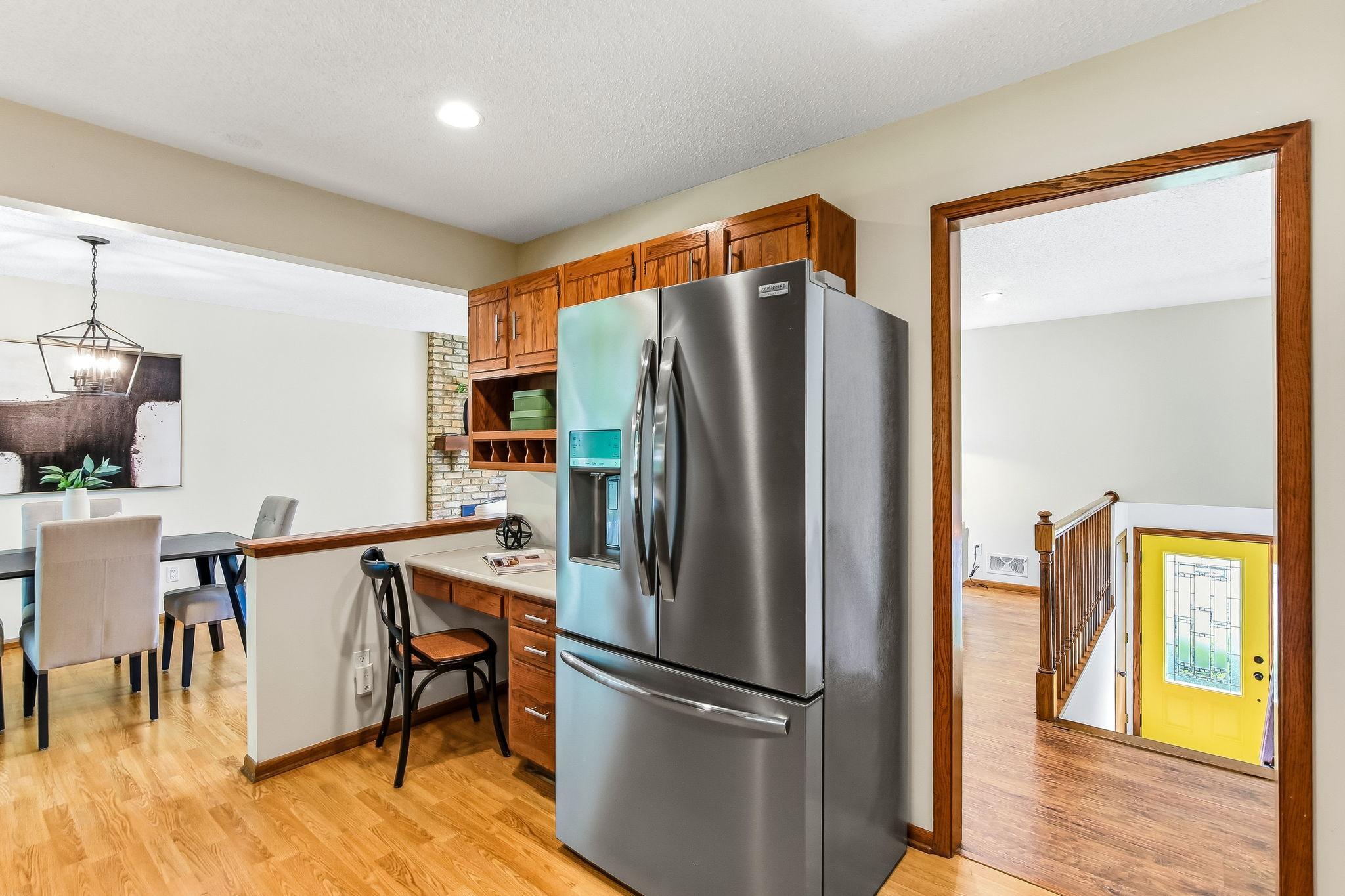 View of Residential at 6108 Whited Avenue, Minnetonka MN 55345, Minnetonka (17 of 48) - Mike Wilen | Minnesota Team Real Estate