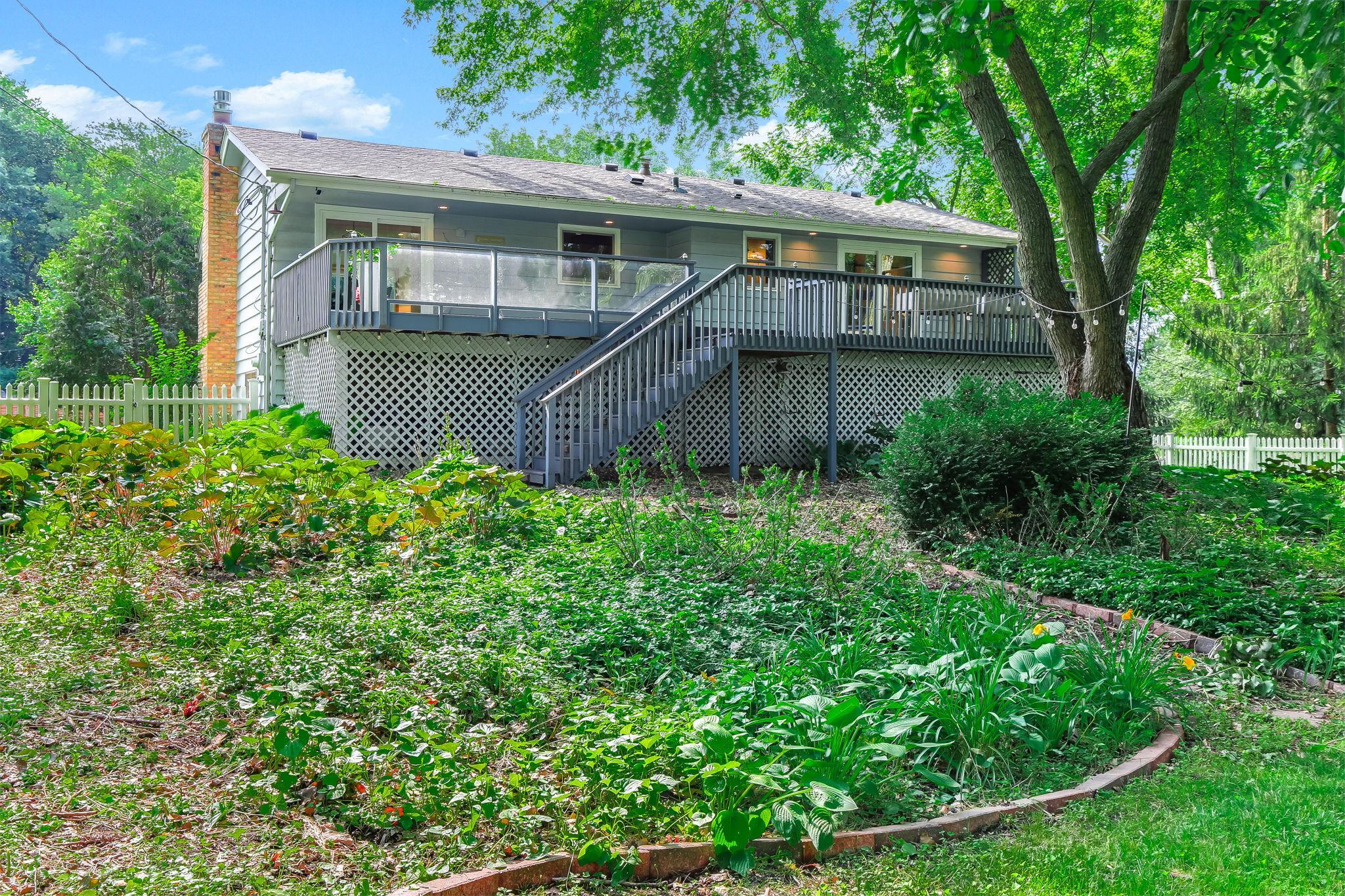 View of Residential at 6108 Whited Avenue, Minnetonka MN 55345, Minnetonka (42 of 48) - Mike Wilen | Minnesota Team Real Estate