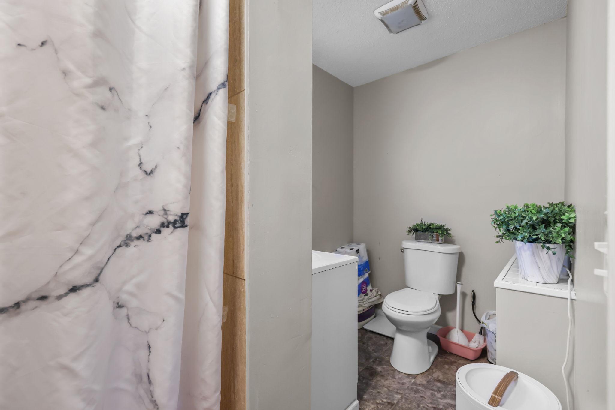 View of Residential Income at 3047 Grand Street, Minneapolis MN 55418, Minneapolis (26 of 31) - Mike Wilen | Minnesota Team Real Estate
