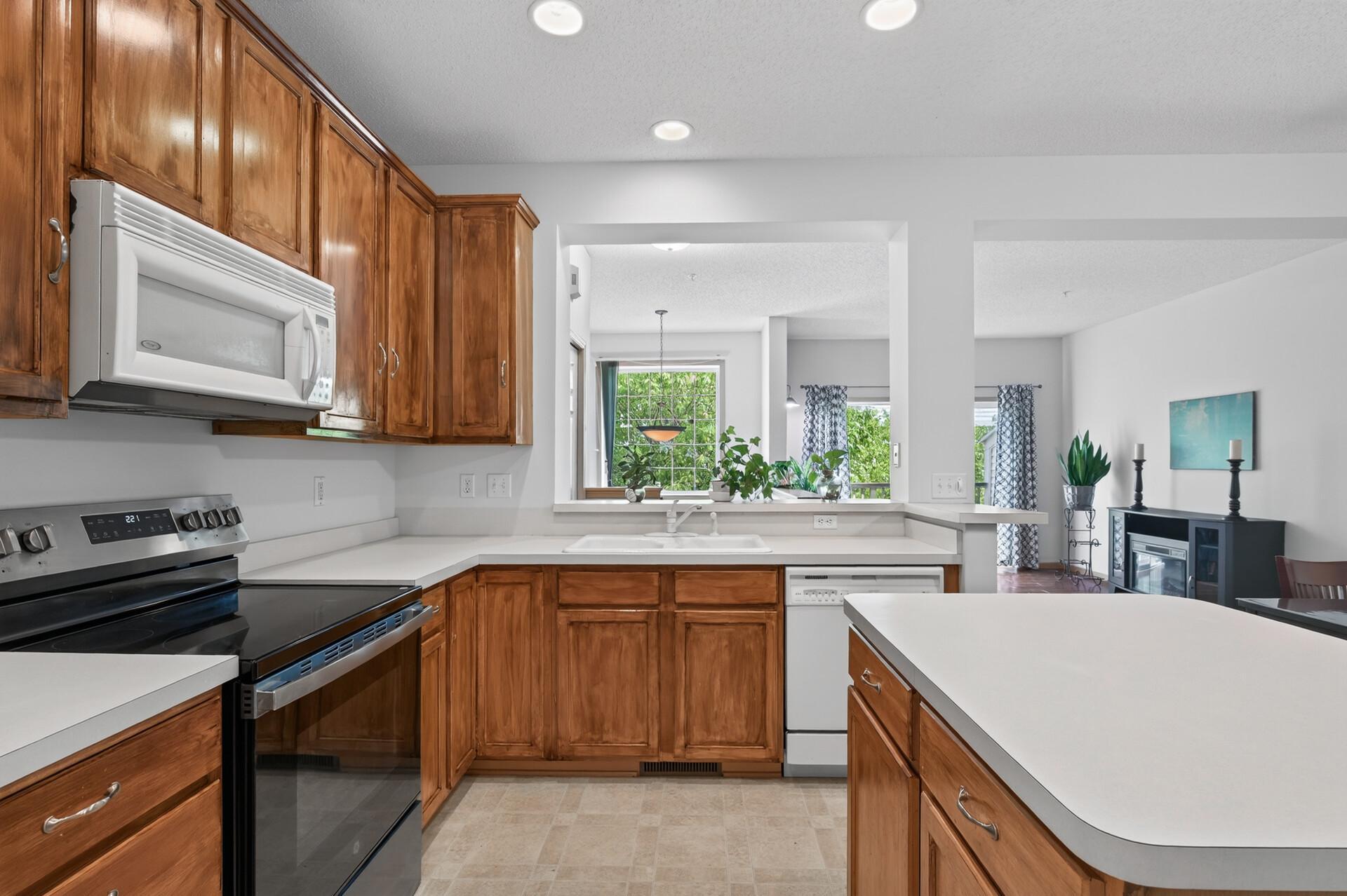 View of Residential at 13810 54th Avenue, Plymouth MN 55446, Plymouth (9 of 17) - Mike Wilen | Minnesota Team Real Estate