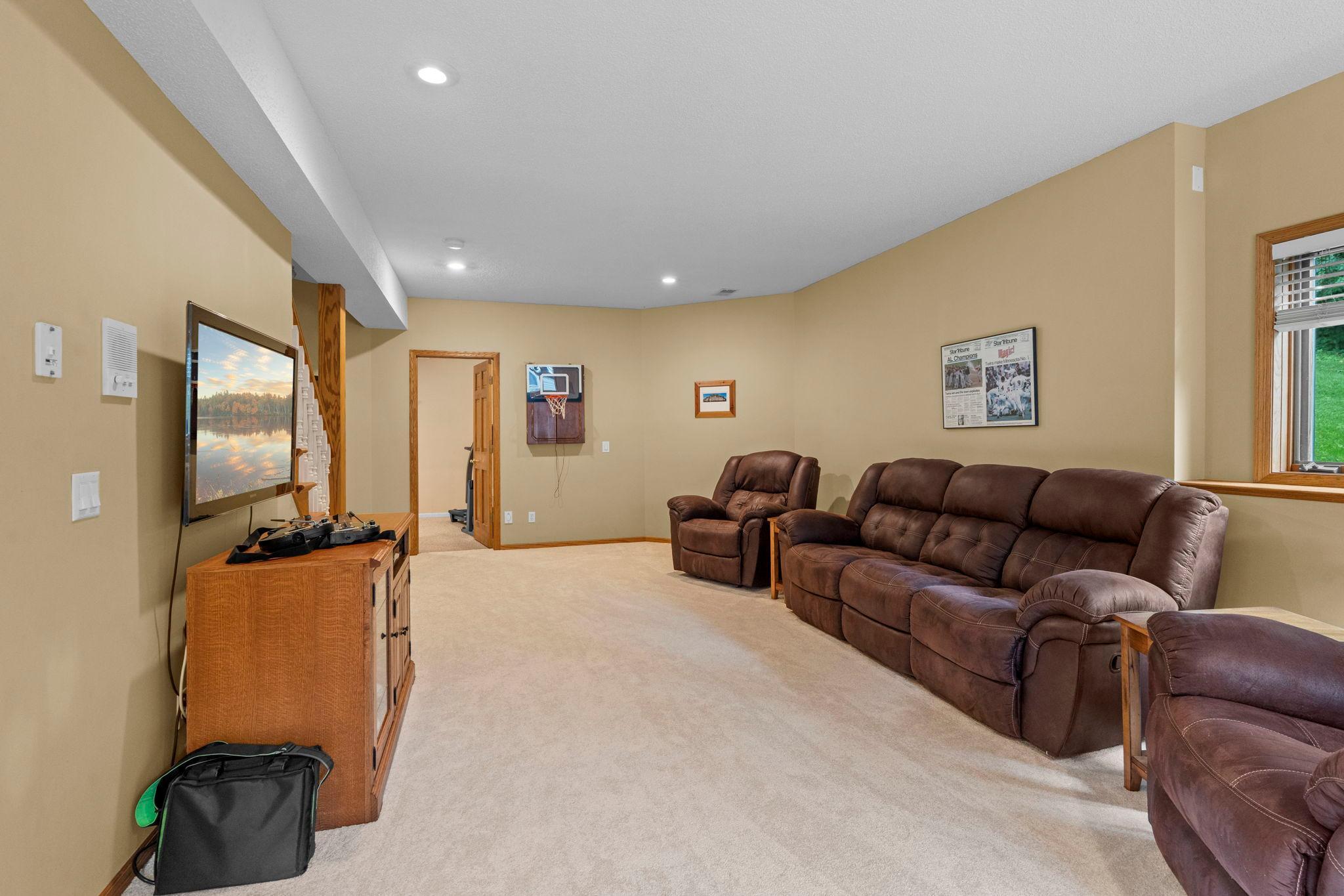 View of Residential at 39 Marcin Hill, Burnsville MN 55337, Burnsville (47 of 78) - Mike Wilen | Minnesota Team Real Estate