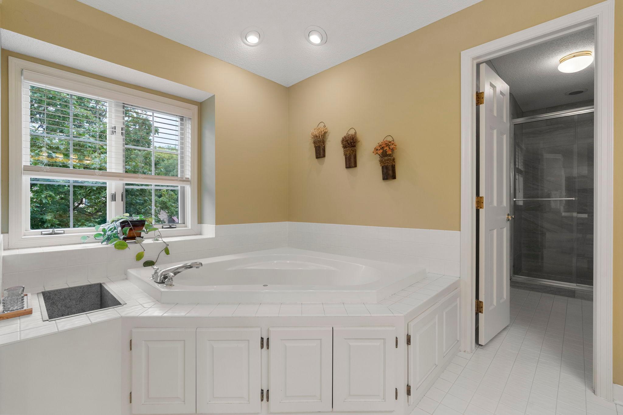 View of Residential at 39 Marcin Hill, Burnsville MN 55337, Burnsville (32 of 78) - Mike Wilen | Minnesota Team Real Estate