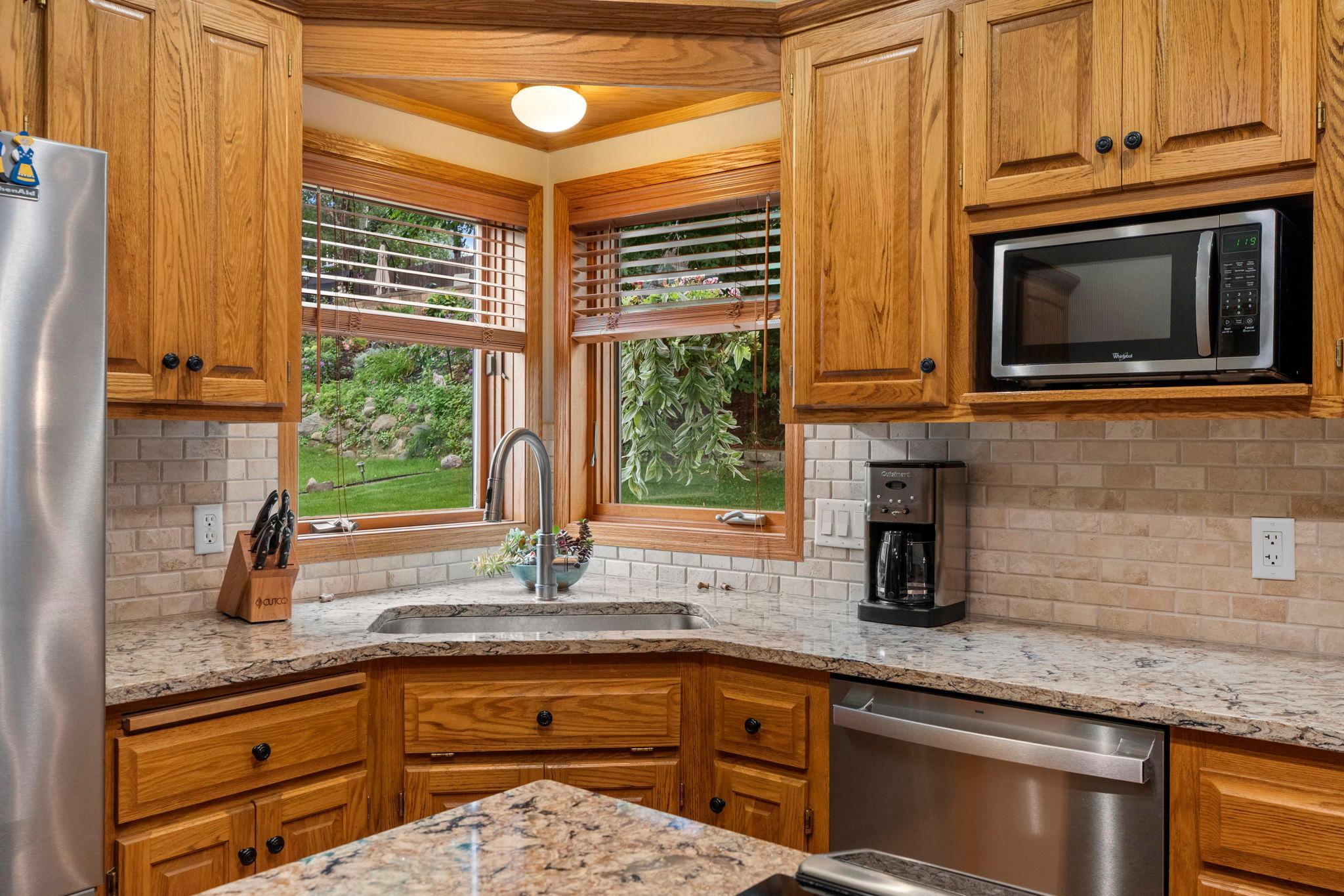View of Residential at 39 Marcin Hill, Burnsville MN 55337, Burnsville (22 of 78) - Mike Wilen | Minnesota Team Real Estate
