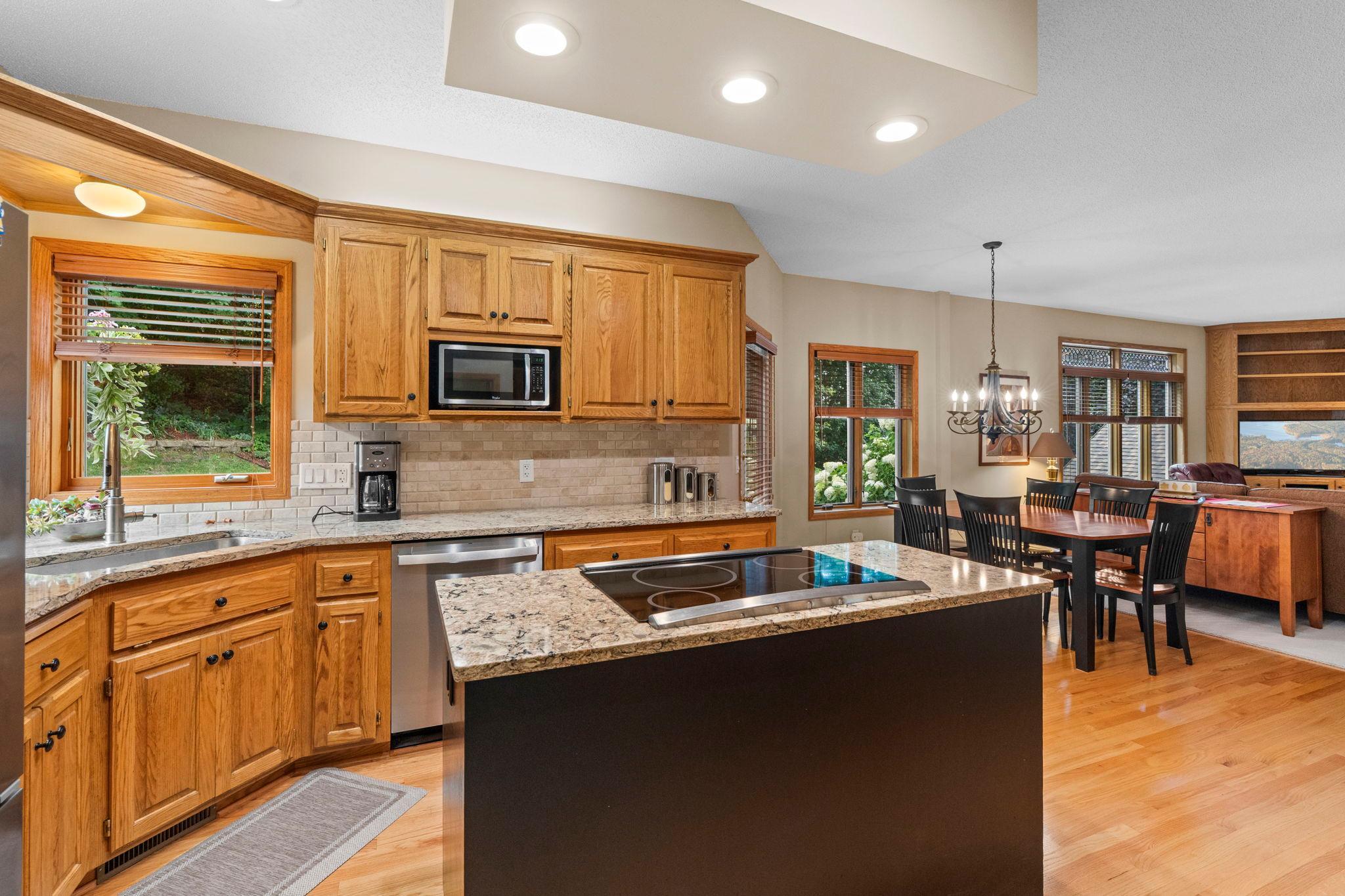 View of Residential at 39 Marcin Hill, Burnsville MN 55337, Burnsville (21 of 78) - Mike Wilen | Minnesota Team Real Estate