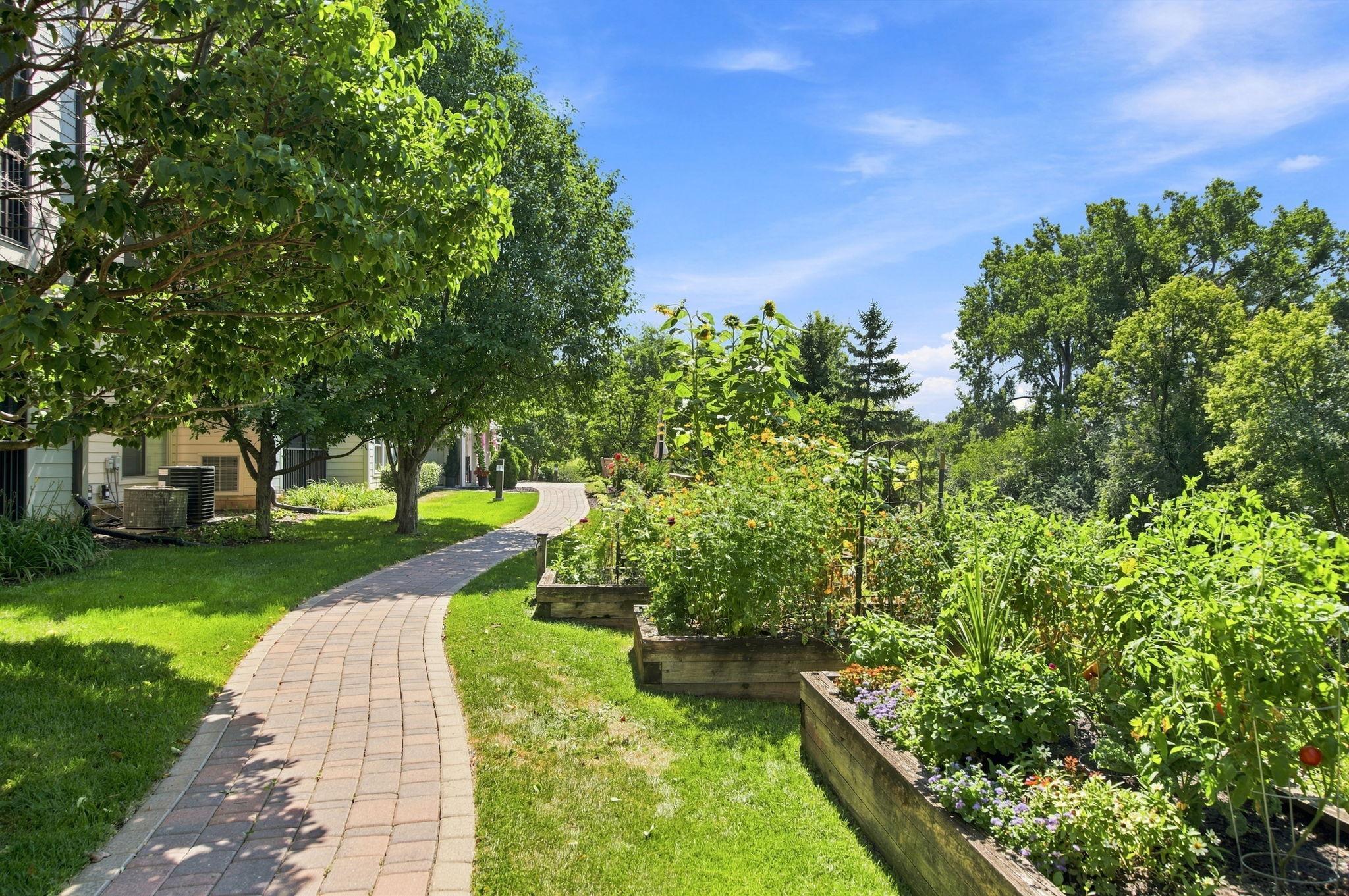 View of Residential at 7100 Metro Boulevard #213, Edina MN 55439, Edina (32 of 68) - Mike Wilen | Minnesota Team Real Estate