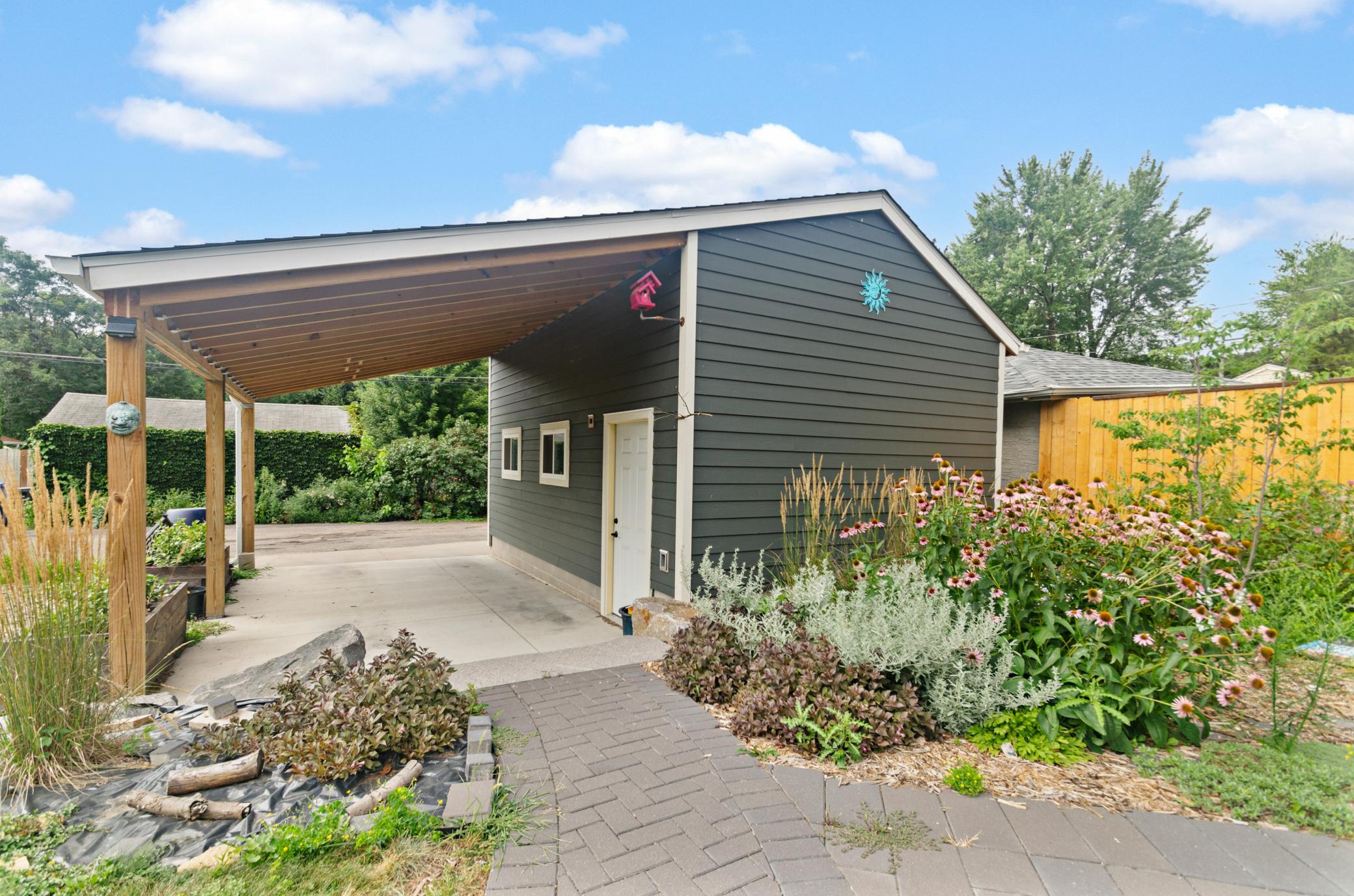 View of Residential at 545 Frontenac Place, Saint Paul MN 55104, Saint Paul (22 of 31) - Mike Wilen | Minnesota Team Real Estate