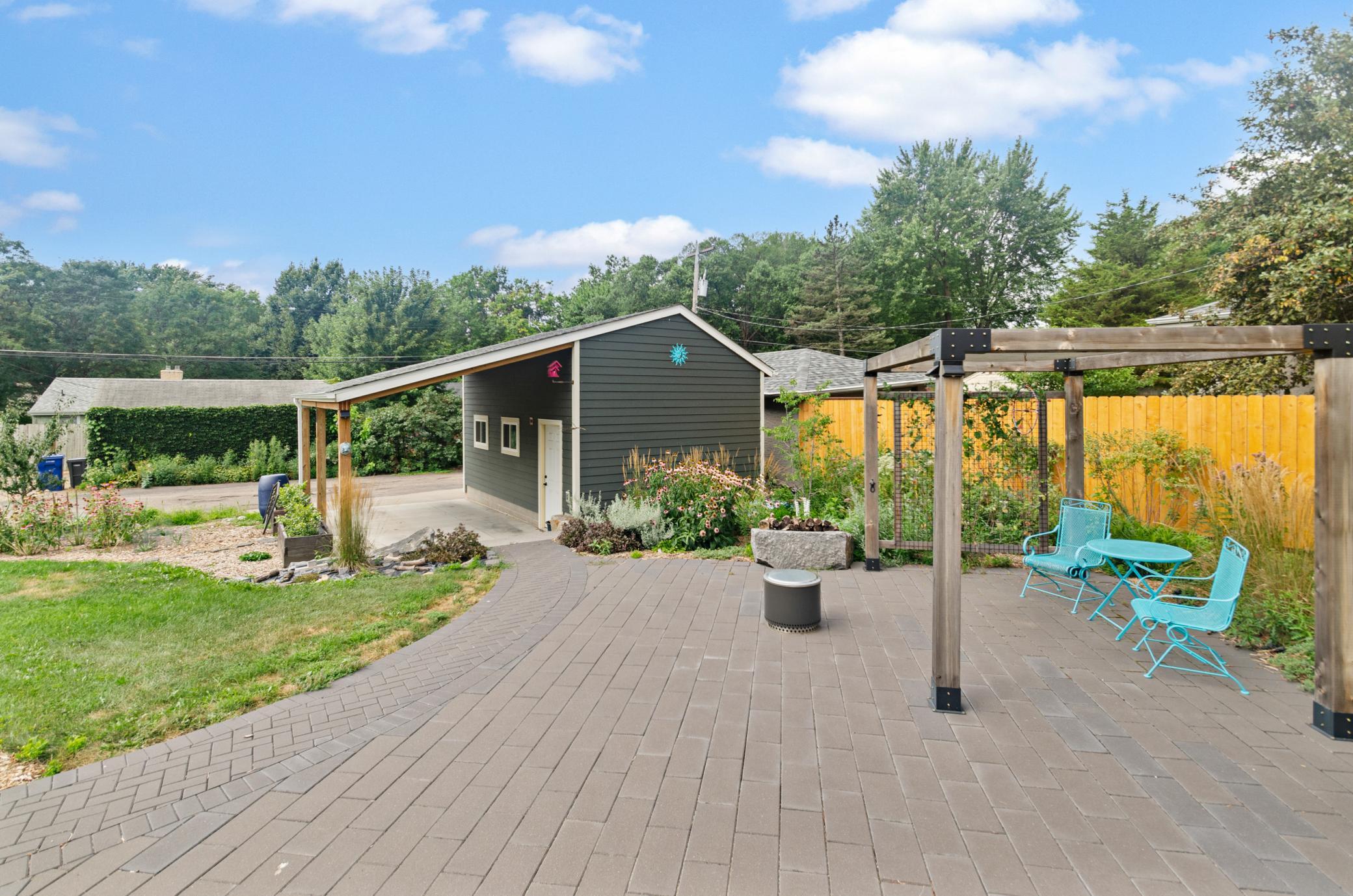 View of Residential at 545 Frontenac Place, Saint Paul MN 55104, Saint Paul (21 of 31) - Mike Wilen | Minnesota Team Real Estate