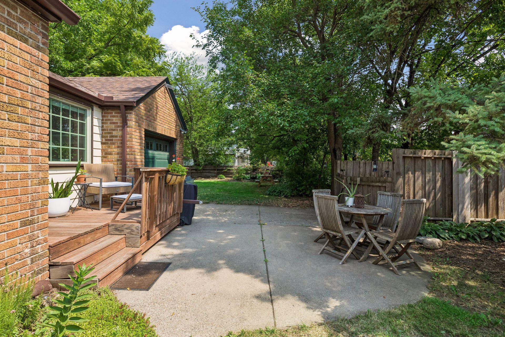 View of Residential at 2947 Quentin Avenue, Saint Louis Park MN 55416, Saint Louis Park (35 of 38) - Mike Wilen | Minnesota Team Real Estate