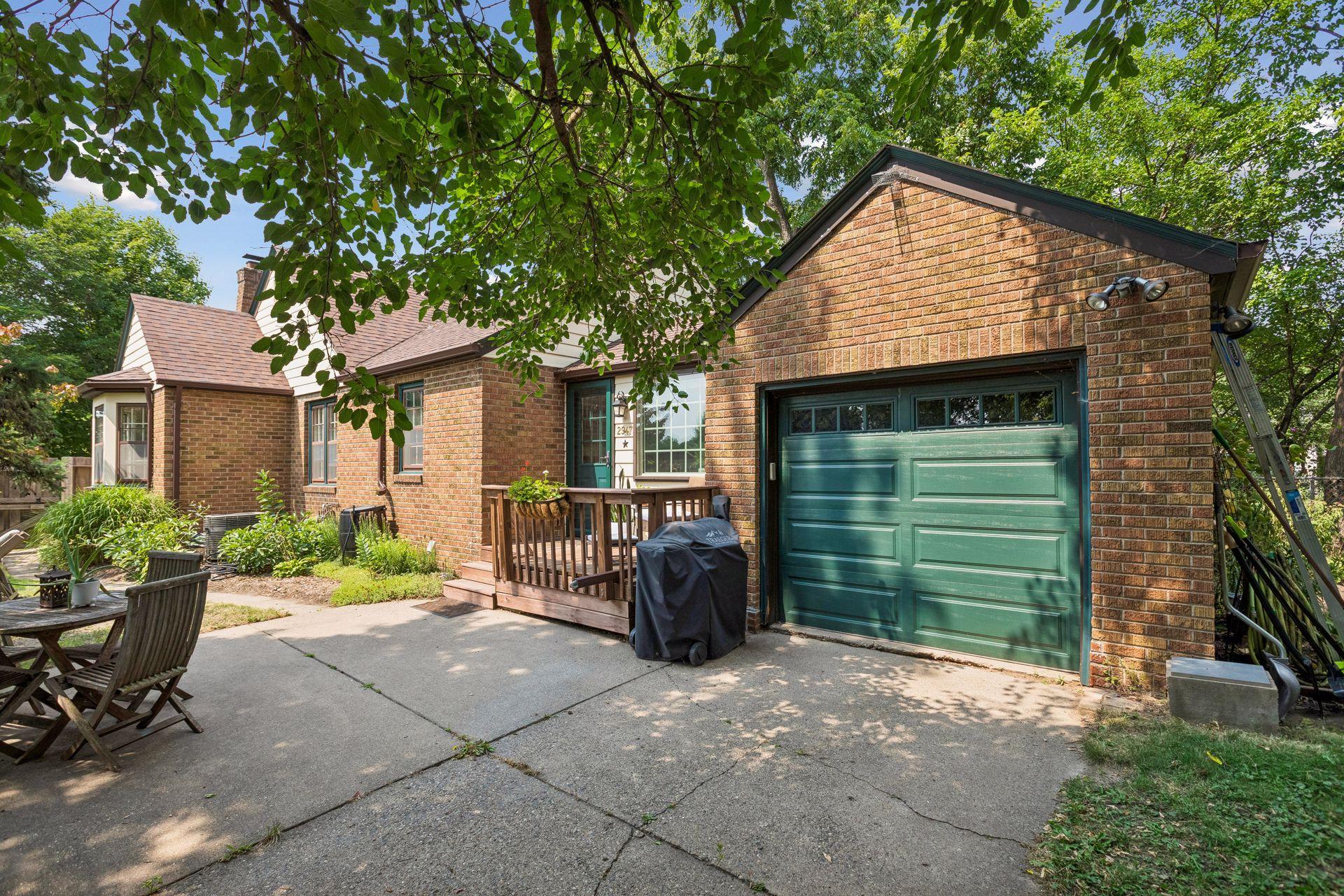 View of Residential at 2947 Quentin Avenue, Saint Louis Park MN 55416, Saint Louis Park (33 of 38) - Mike Wilen | Minnesota Team Real Estate