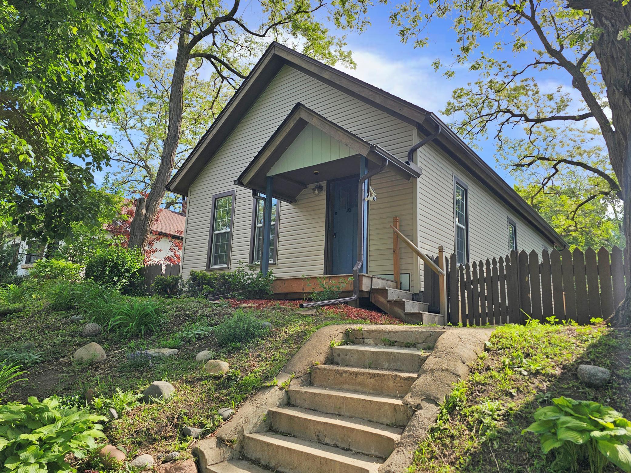 View of Residential at 906 Russell Street, Saint Paul MN 55106, Saint Paul - Mike Wilen | Minnesota Team Real Estate