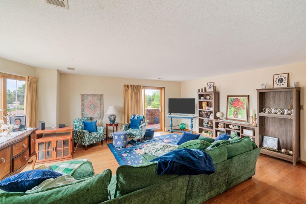 View of Residential at 6300 Xerxes Avenue #31, Edina MN 55423, Edina (21 of 27) - Mike Wilen | Minnesota Team Real Estate