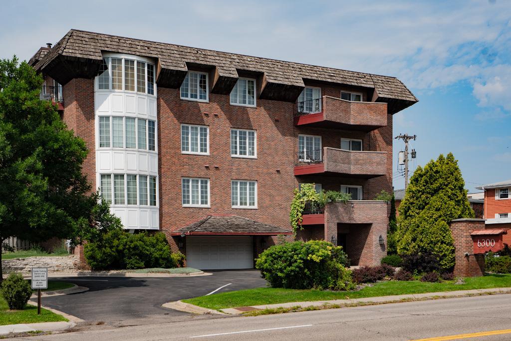 View of (CC) Low Rise (3- Levels) at 6300 Xerxes Avenue, Edina - Mike Wilen | Minnesota Team Real Estate
