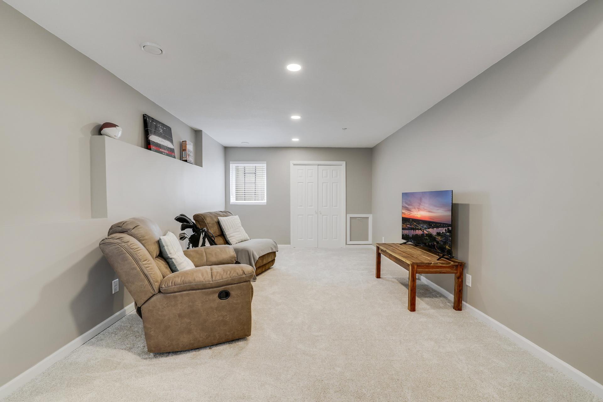 View of Residential at 14995 Chestnut Lane, Savage MN 55378, Savage (28 of 35) - Mike Wilen | Minnesota Team Real Estate