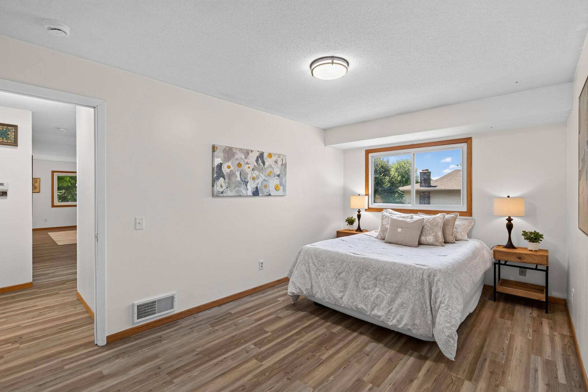 View of Residential at 1010 145th Street, Burnsville MN 55337, Burnsville (21 of 46) - Mike Wilen | Minnesota Team Real Estate