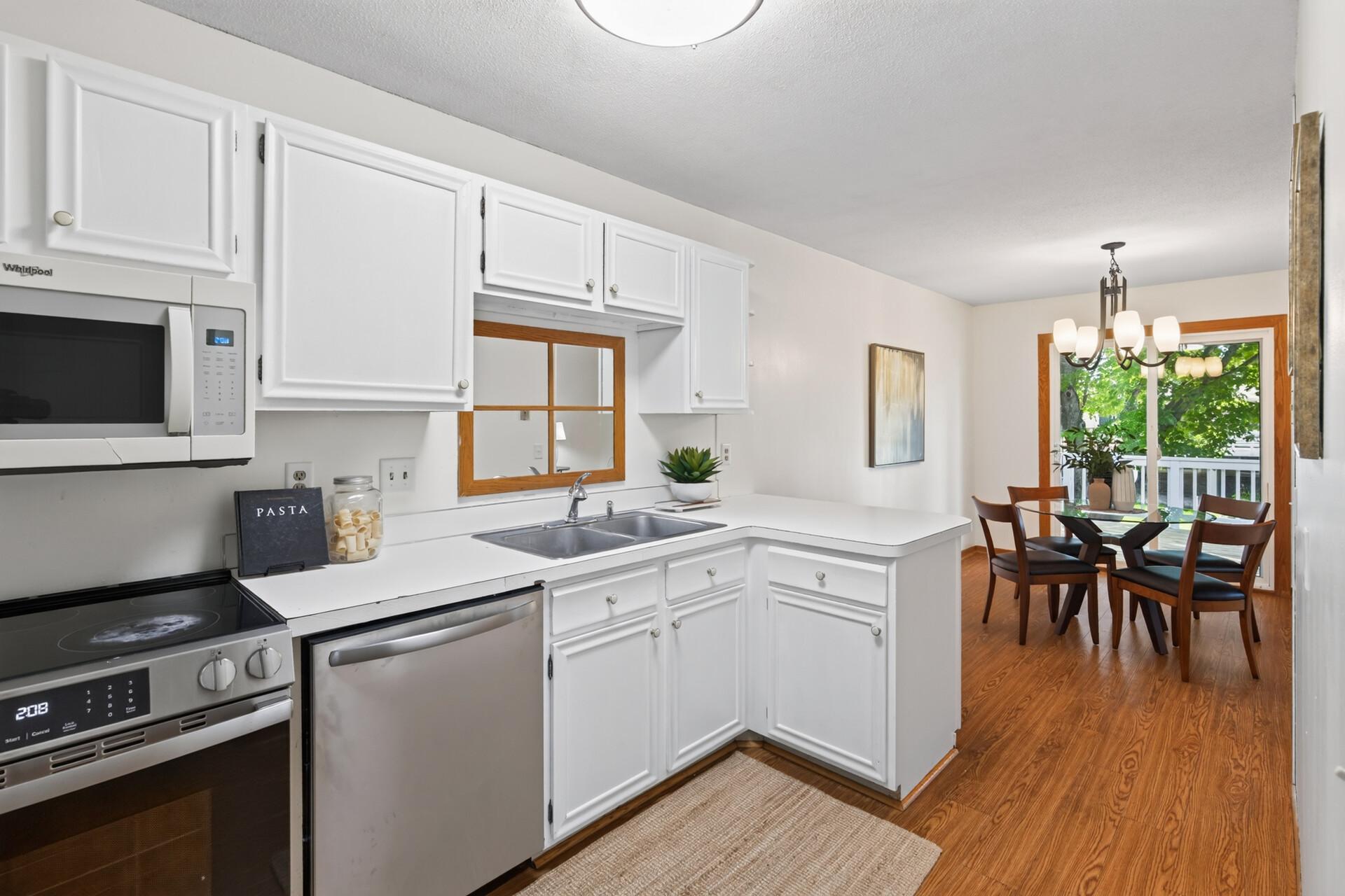View of Residential at 1010 145th Street, Burnsville MN 55337, Burnsville (12 of 46) - Mike Wilen | Minnesota Team Real Estate